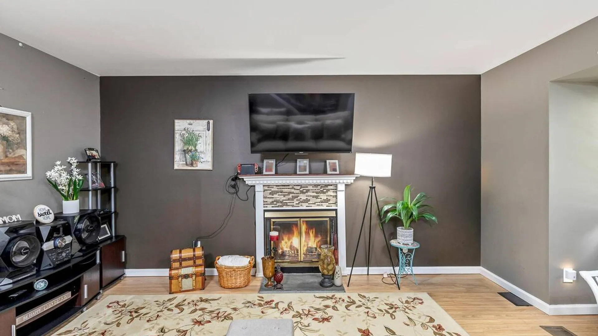 Property at 17 Stone Commons, Yaphank, NY 11980 9