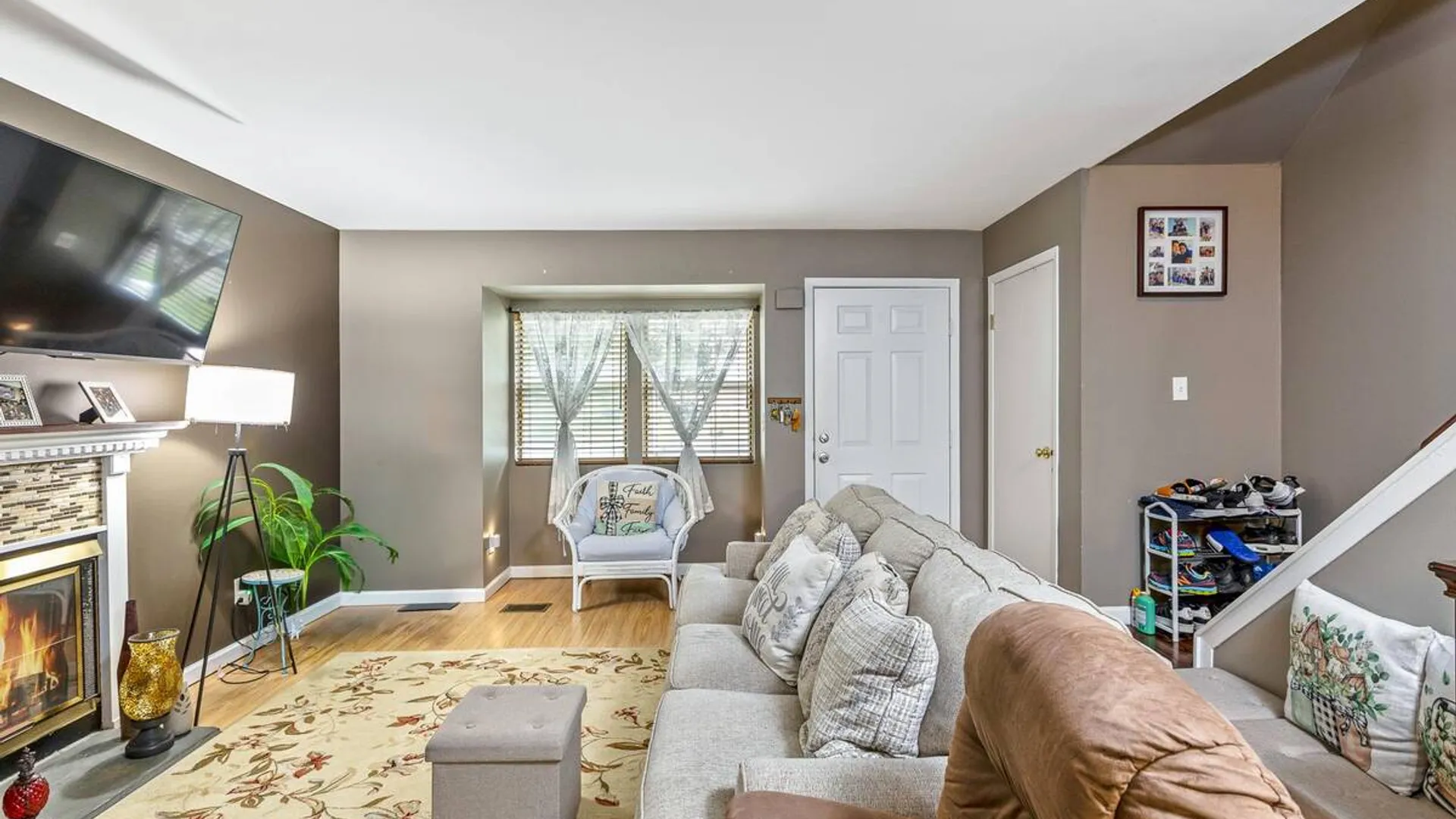 Property at 17 Stone Commons, Yaphank, NY 11980 10