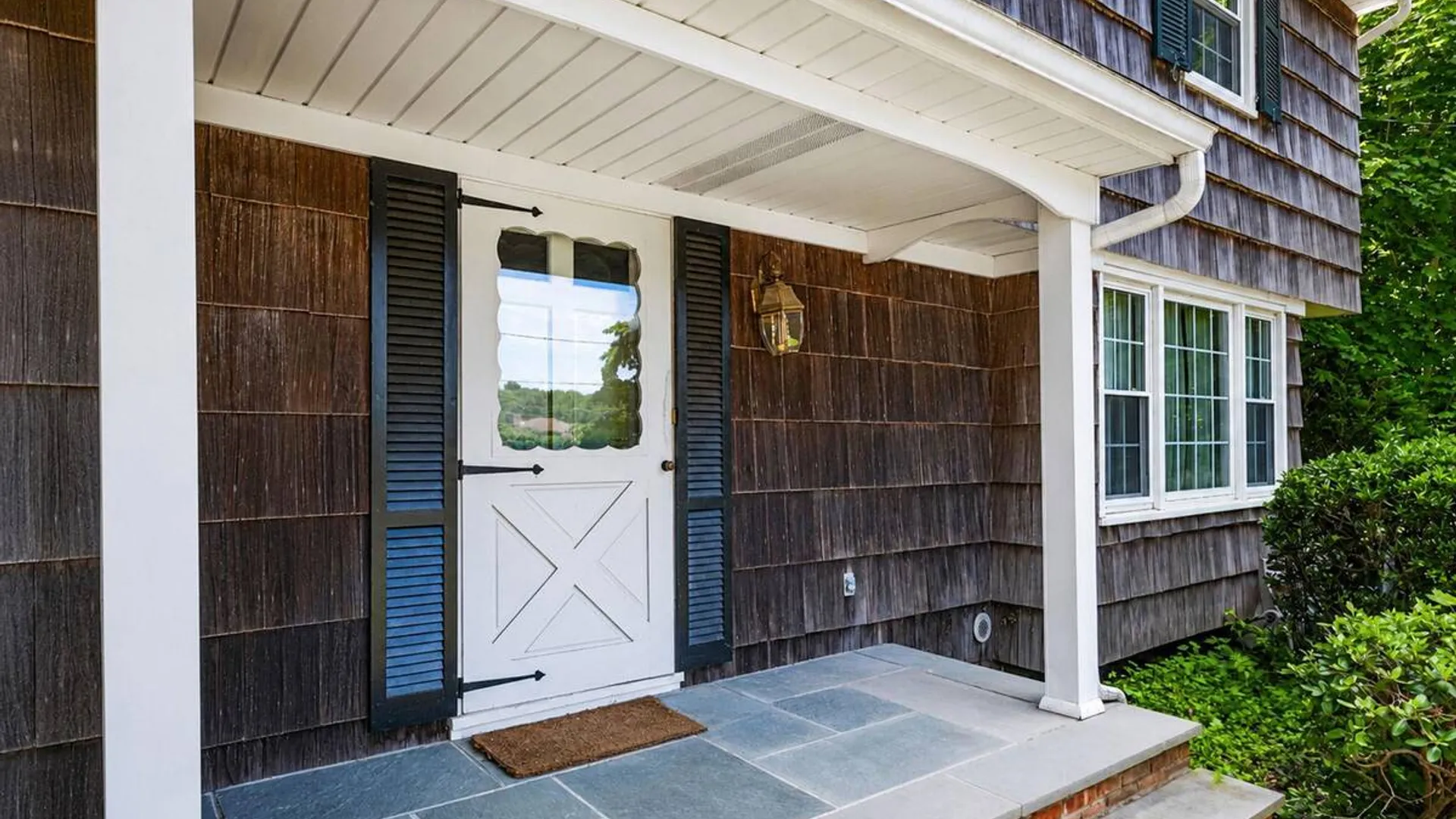 Property at 23 Whitney Gate, Smithtown, NY 11787 4