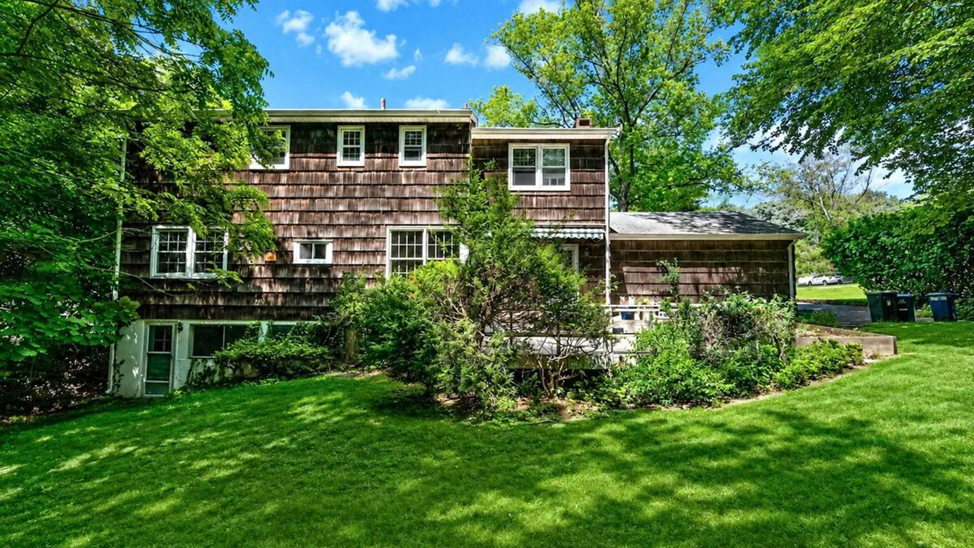 Property at 23 Whitney Gate, Smithtown, NY 11787 8