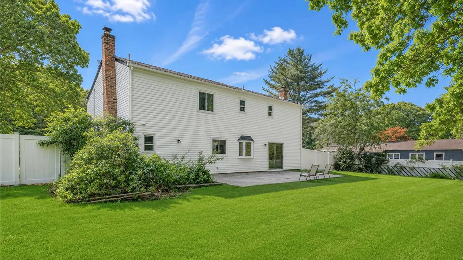 Property at 4 Summercress Lane, Coram, NY 11727 22