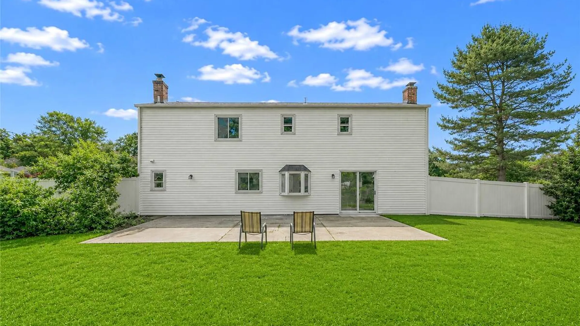 Property at 4 Summercress Lane, Coram, NY 11727 23