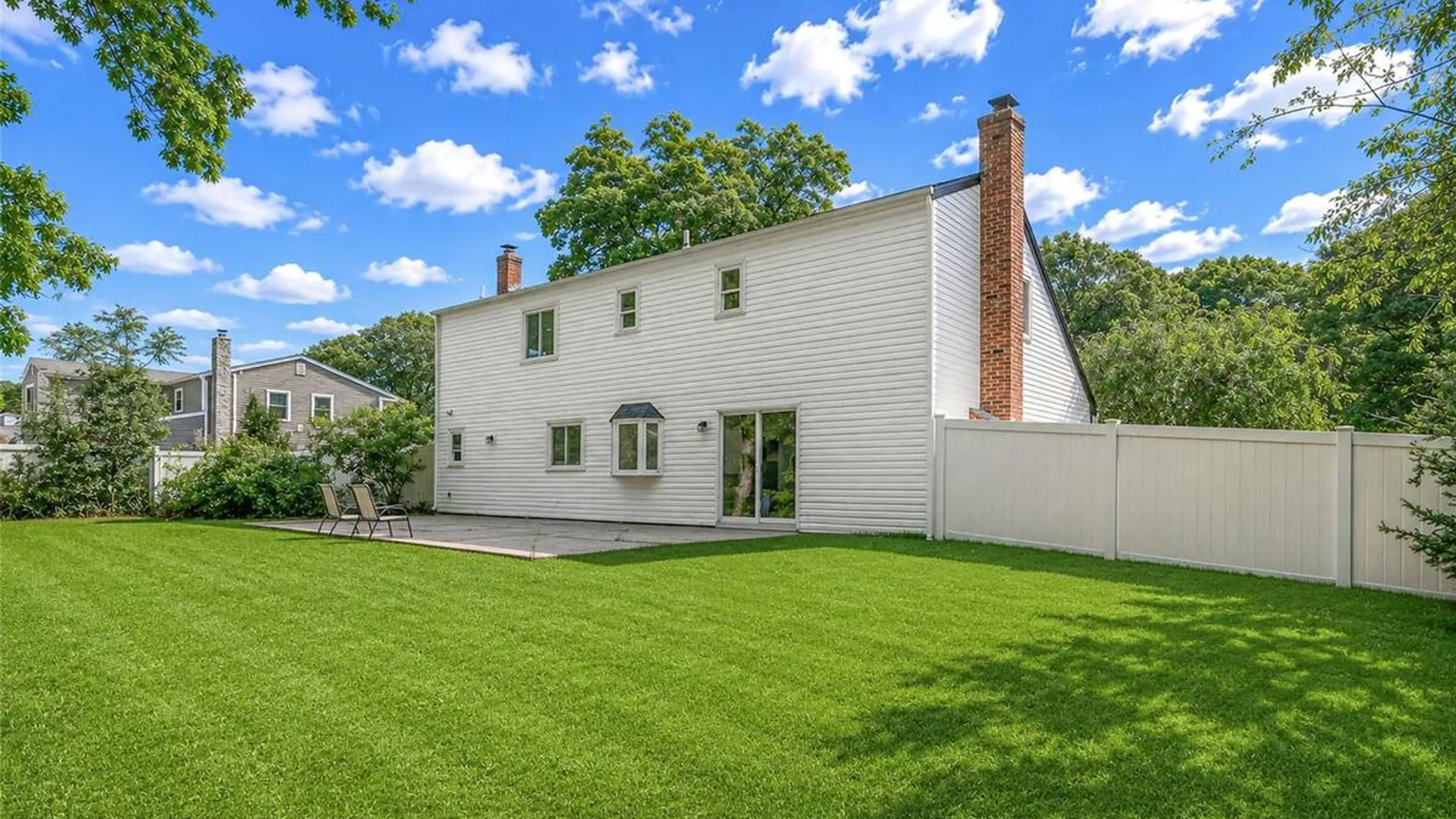 Property at 4 Summercress Lane, Coram, NY 11727 24