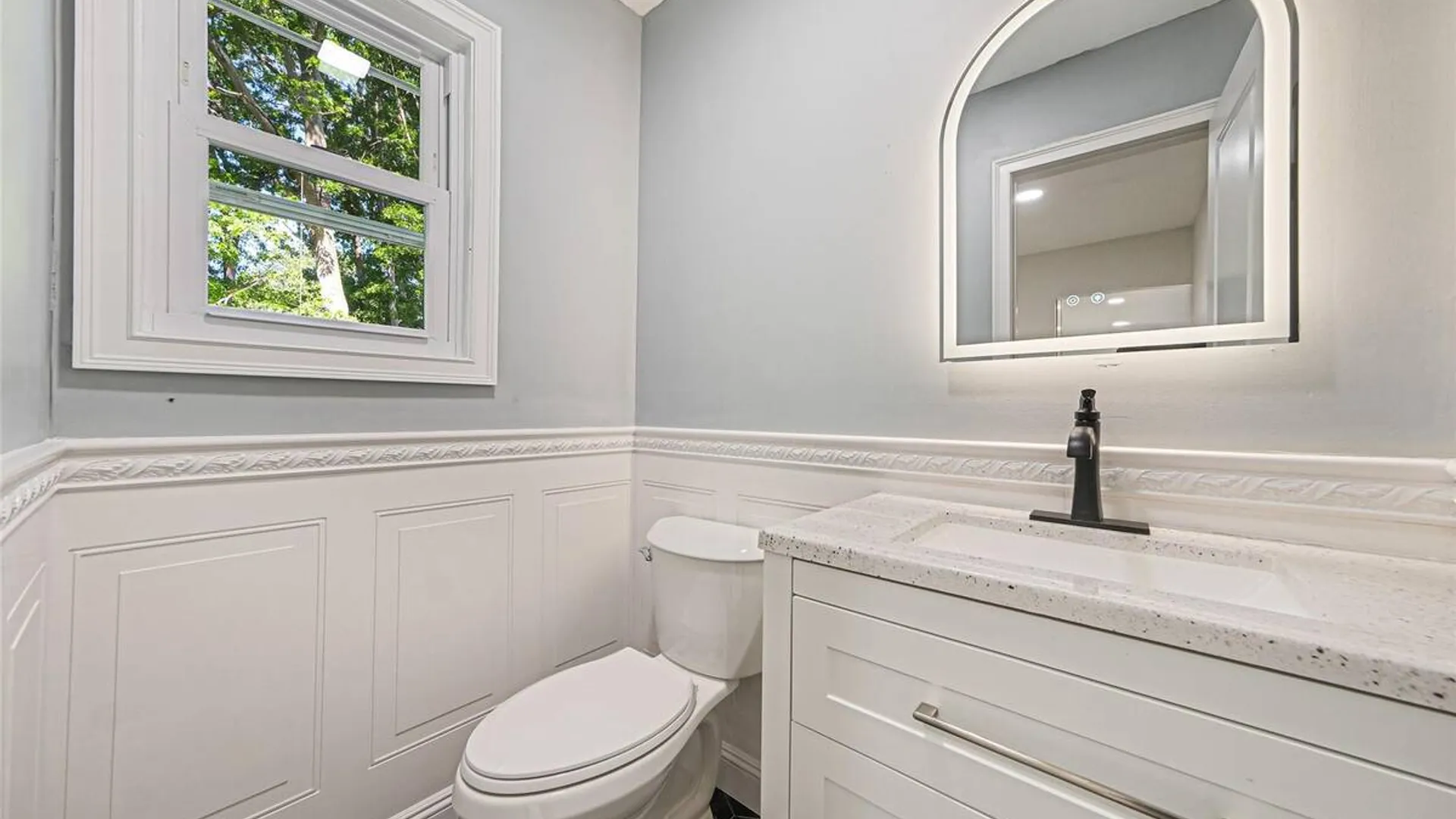 Property at 4 Summercress Lane, Coram, NY 11727 9