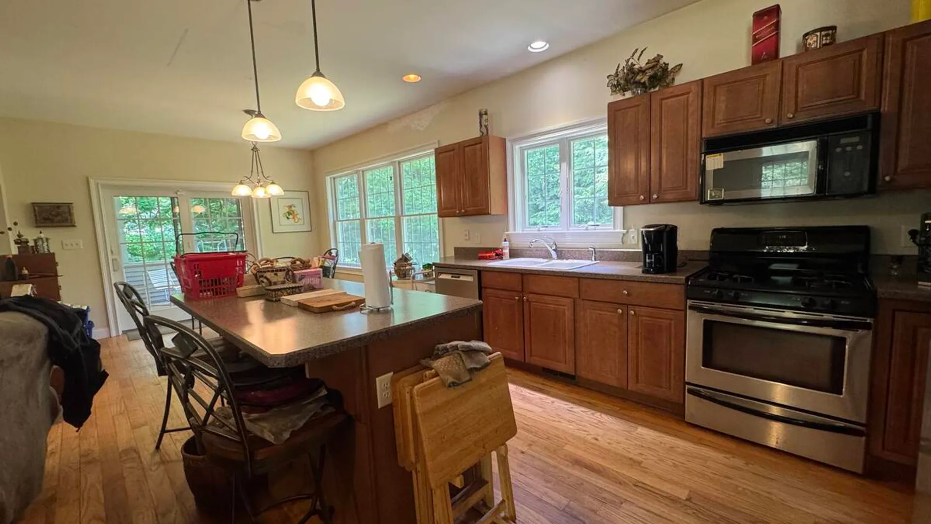 Property at 3 Hillcrest Lane, Wilton, NY 12866 11