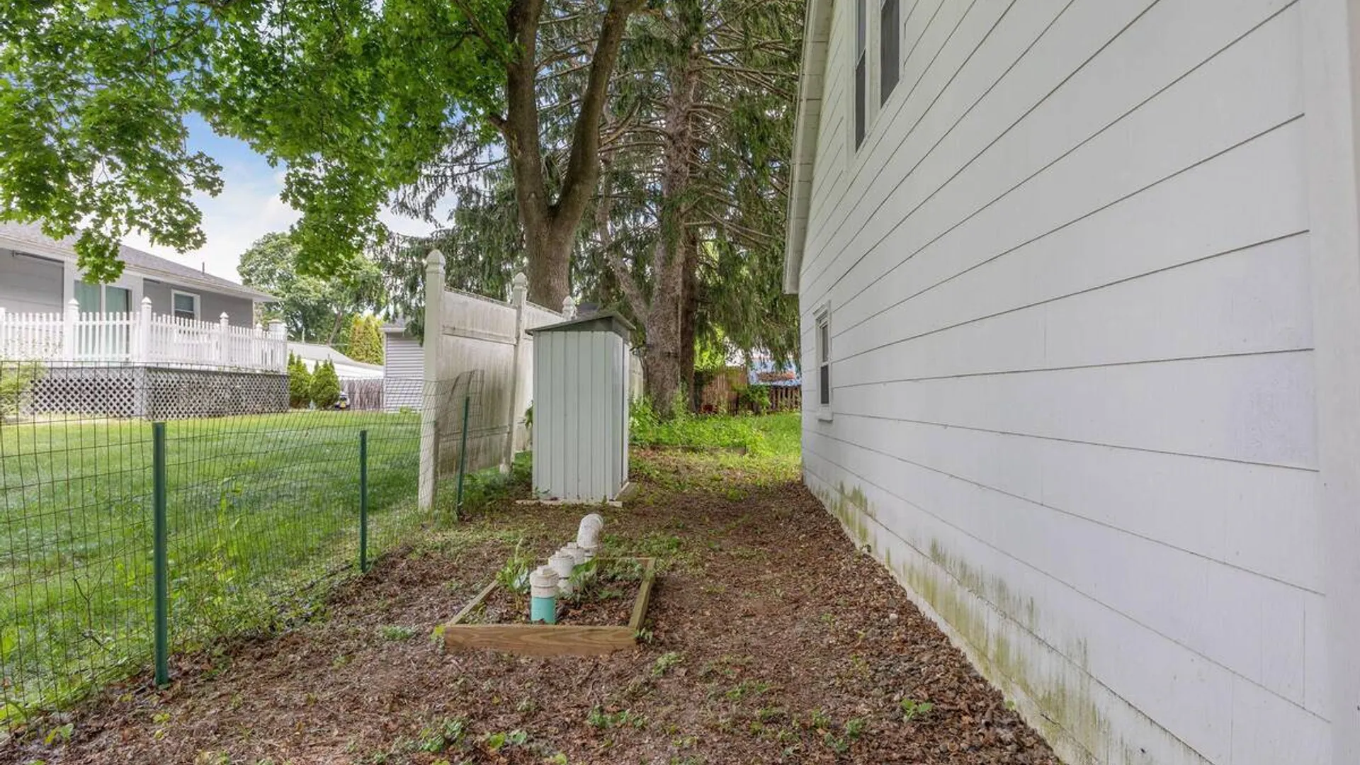 Property at 9 Kellogg Avenue, Colonie, NY 12304 23
