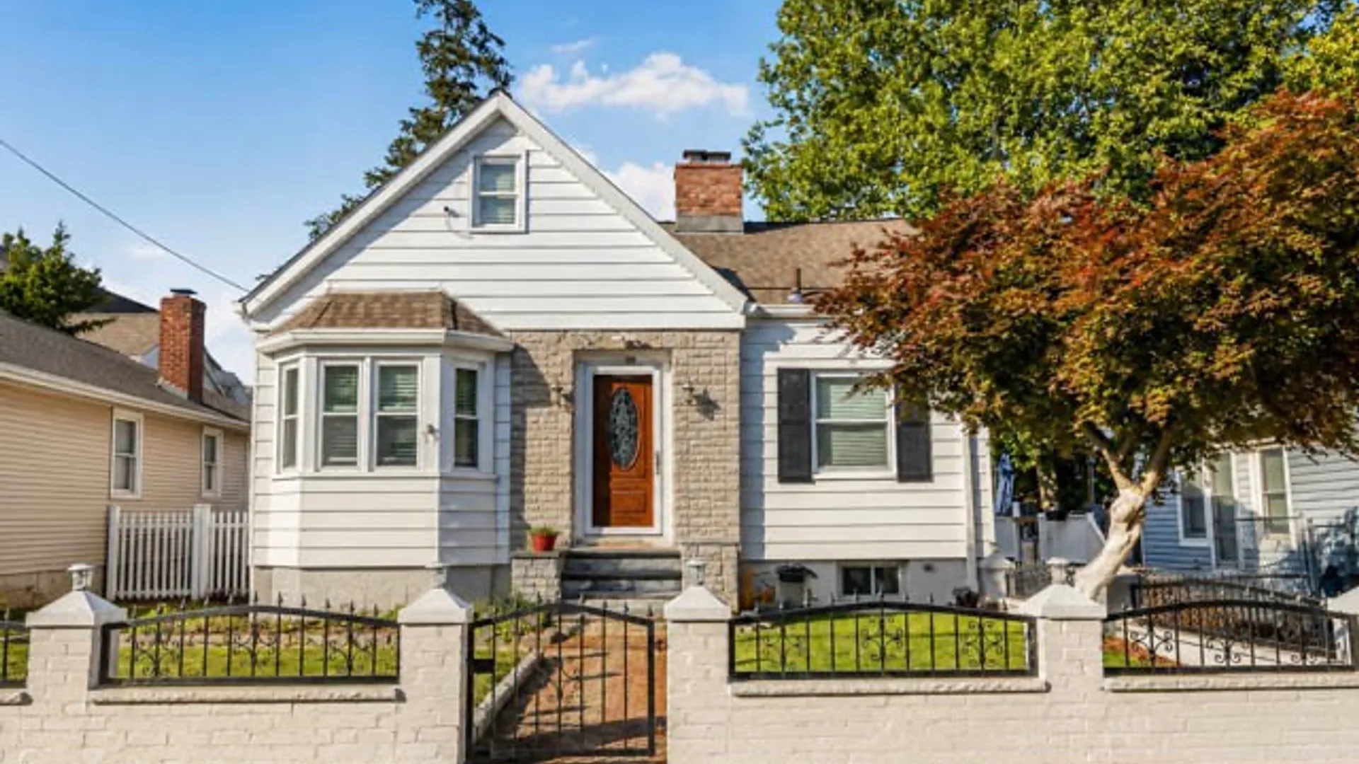 Property at 39 Nile St, Yonkers, NY 10704 2