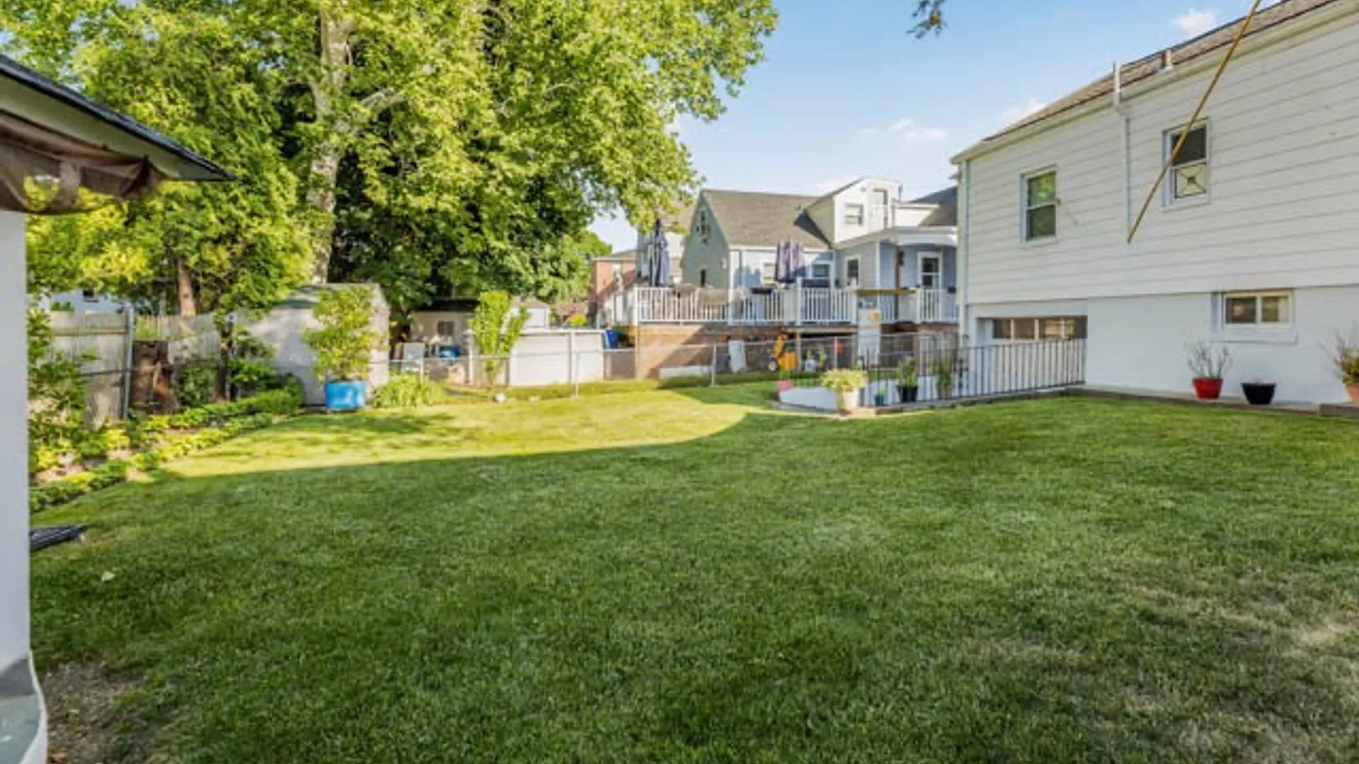 Property at 39 Nile St, Yonkers, NY 10704 5