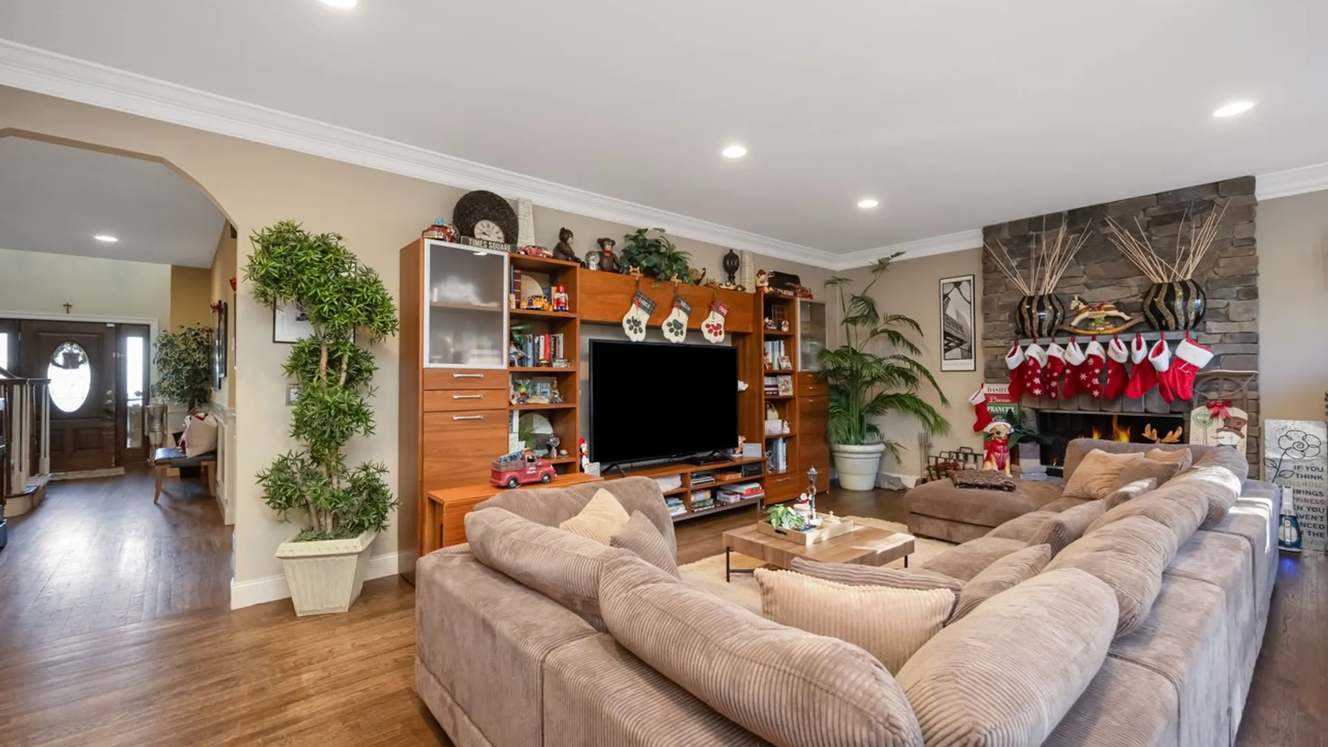 Property at 1680 LAKE AVE, MERRICK, NY 11566 12