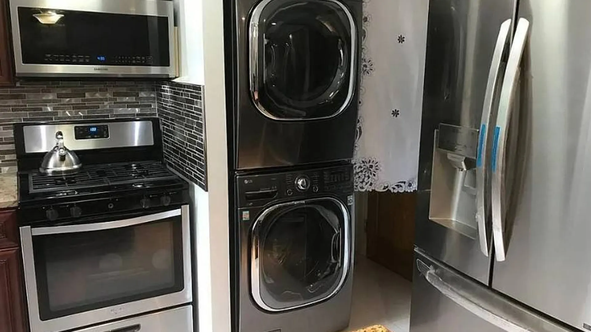 Property at 24-27 92ND ST, EAST ELMHURST, NY 11369 16
