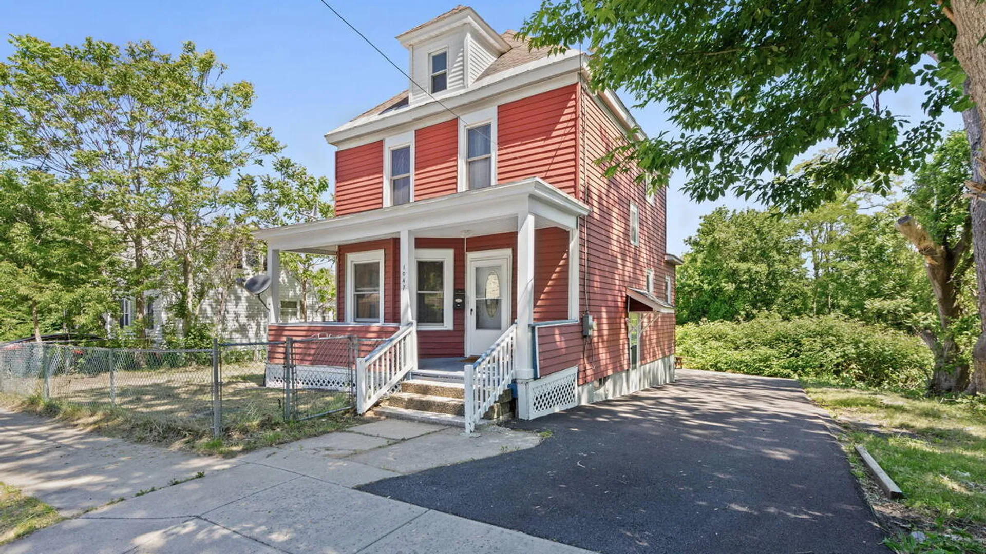 Property at 1047 Bridge Street, Schenectady, NY 12303 3