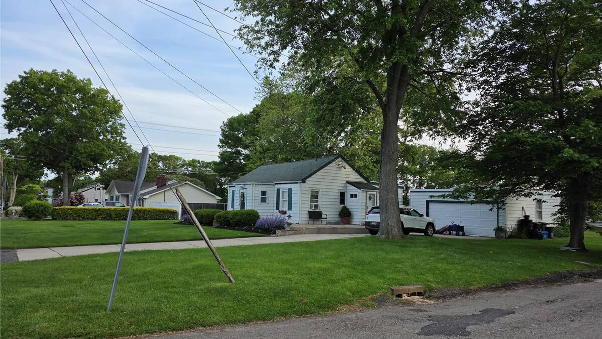 Property at 76 Hanrahan Avenue, Farmingville, NY 11738 35