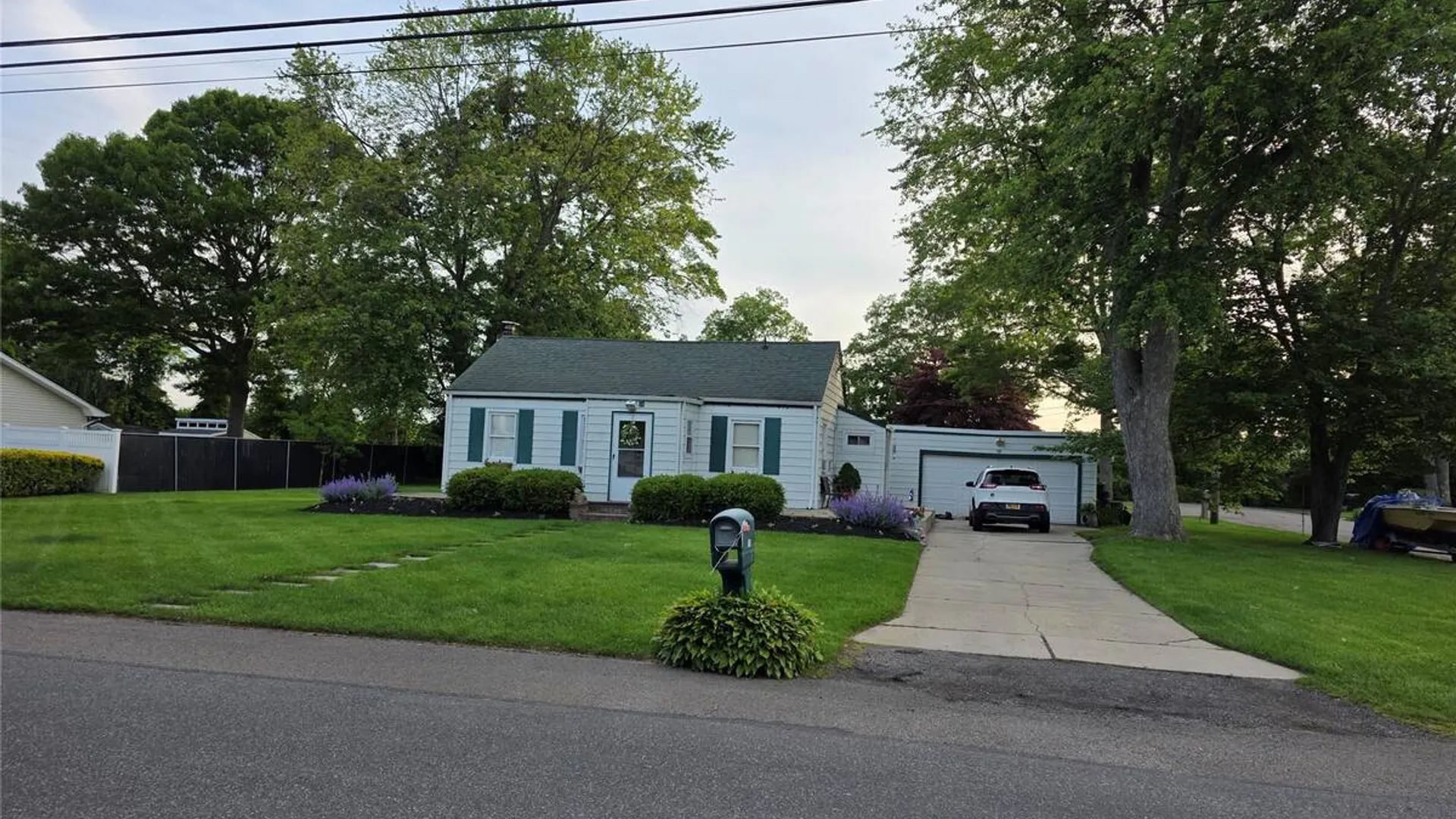 Property at 76 Hanrahan Avenue, Farmingville, NY 11738 36