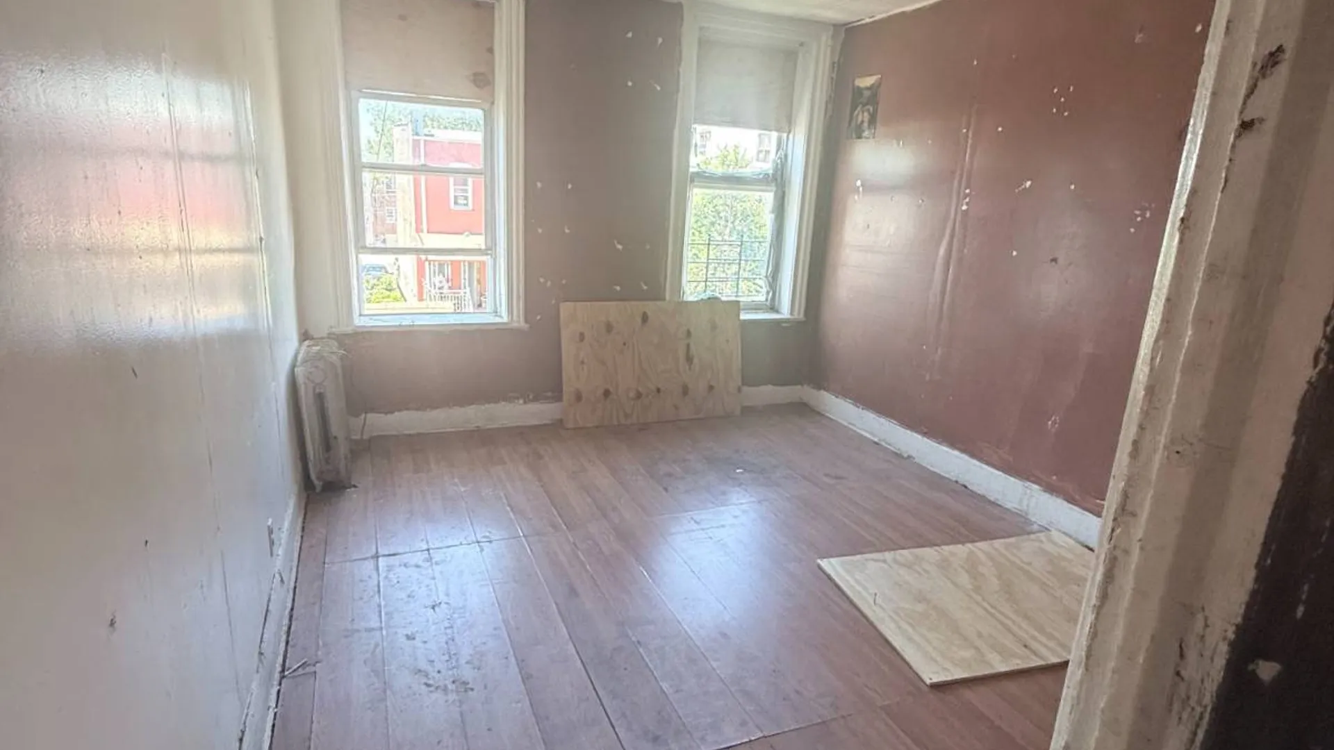 Property at 568 Lincoln Ave, Brooklyn, NY 11208 10