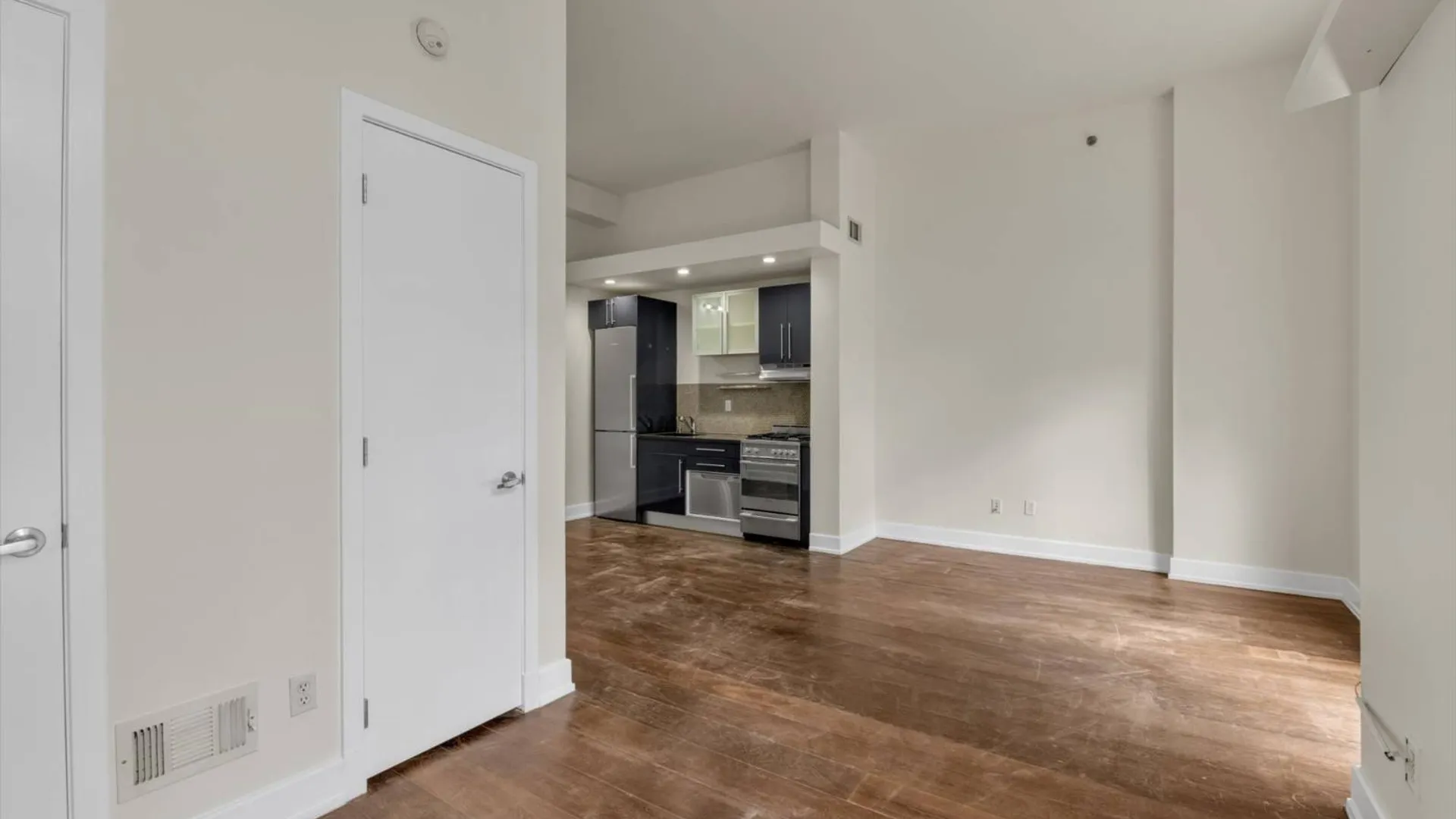 Property at 390 Lorimer Street, Brooklyn, NY 11206 7