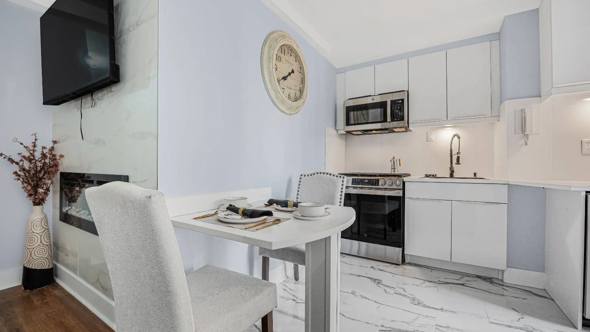 Property at 101 Lafayette Ave, Brooklyn, NY 11217 5