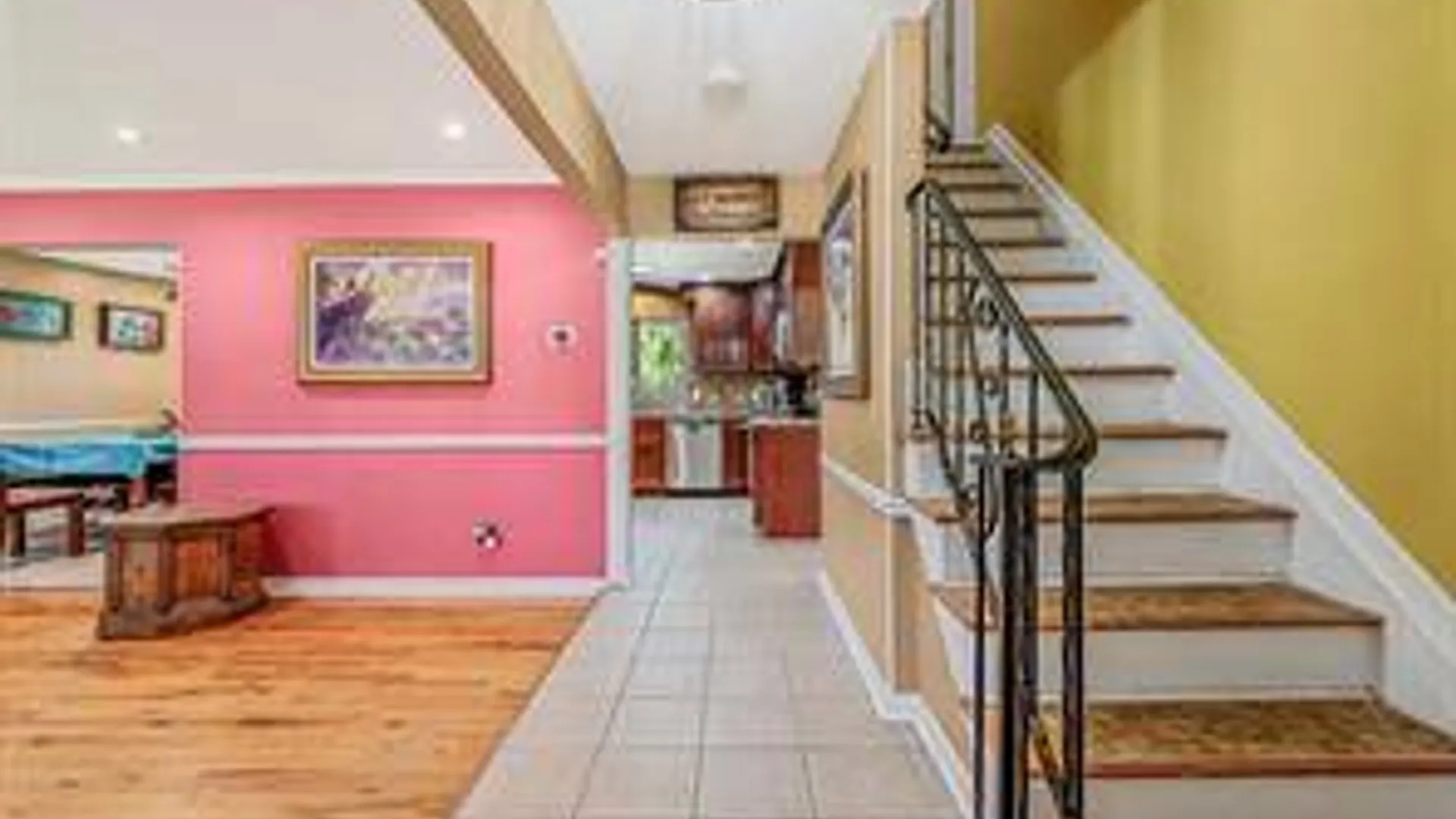 Property at 18 Deer Park Blvd, Deer Park, NY 11729 12