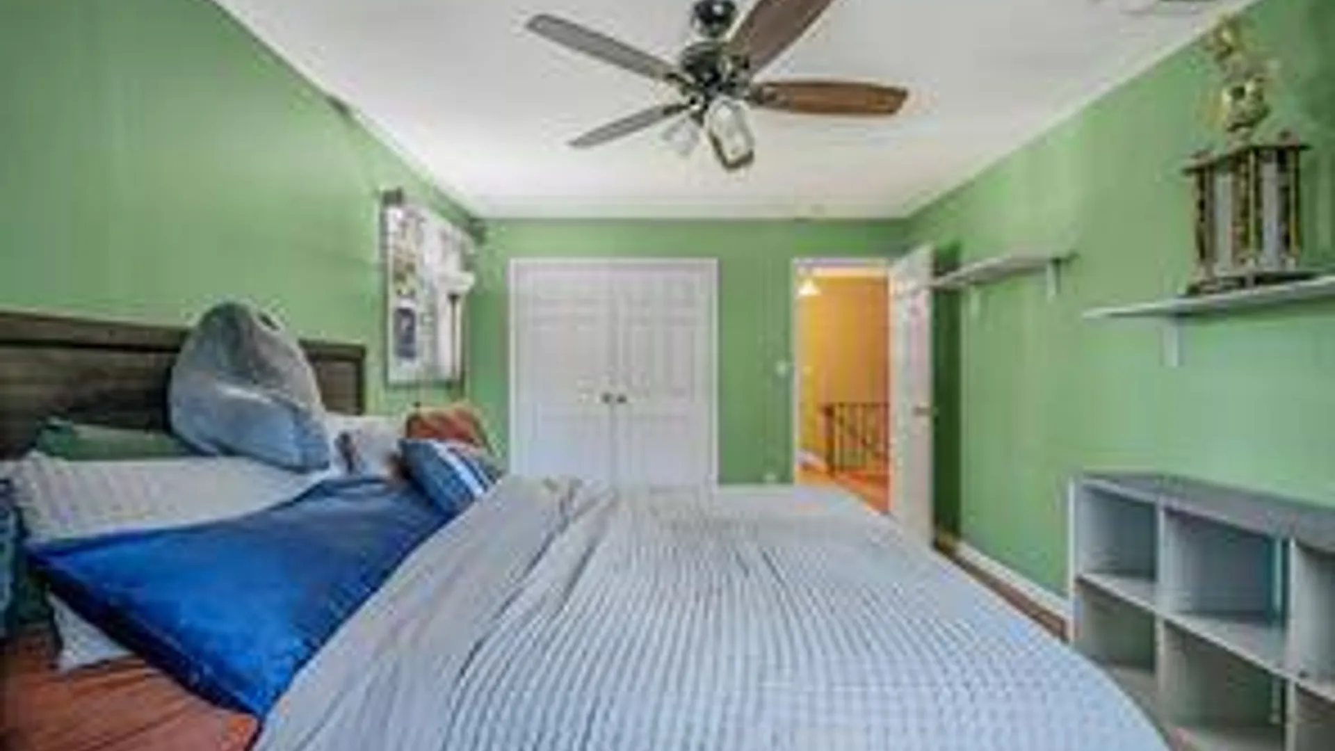 Property at 18 Deer Park Blvd, Deer Park, NY 11729 29