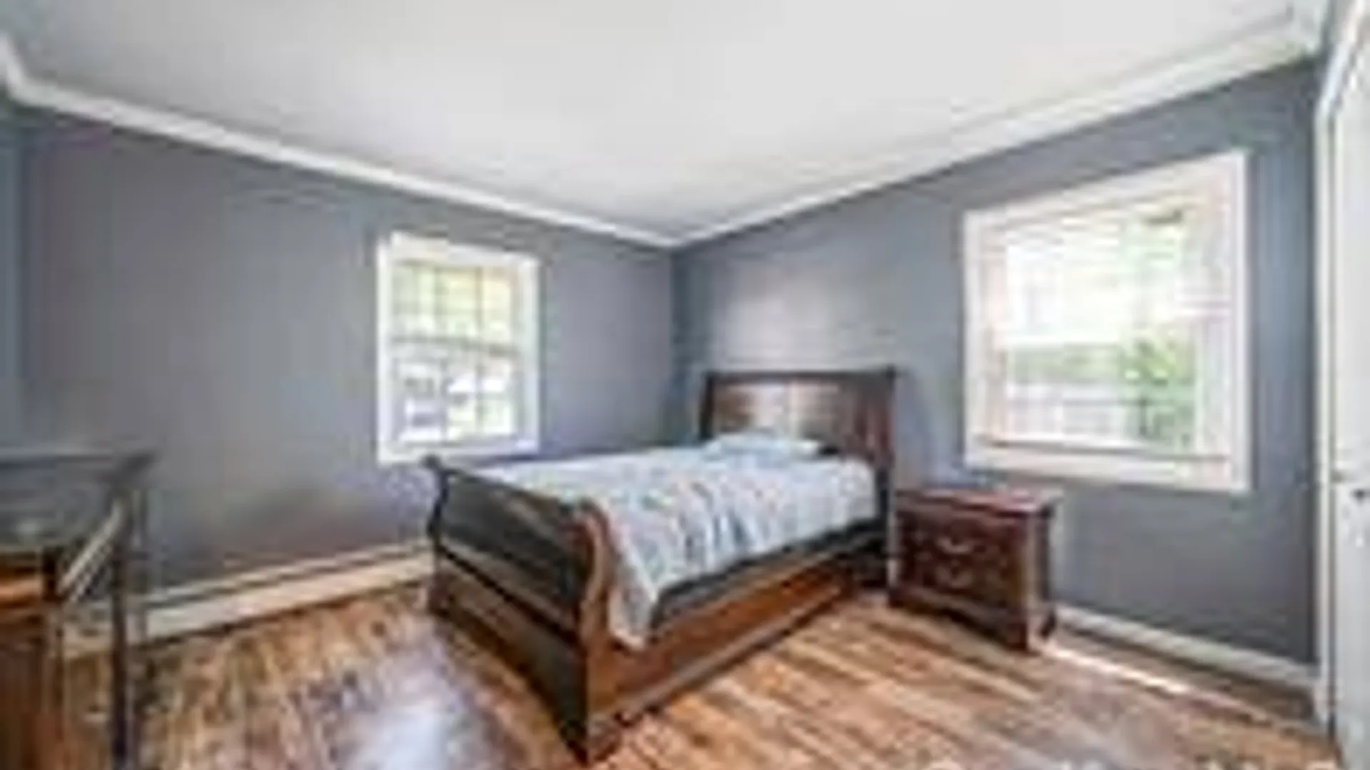 Property at 18 Deer Park Blvd, Deer Park, NY 11729 4