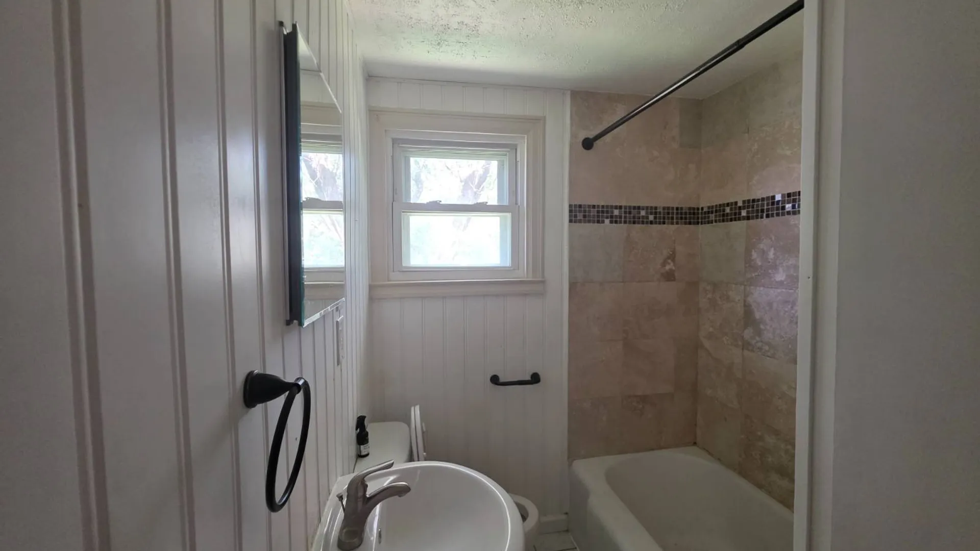 Property at 6910 Buckley Rd., Syracuse, NY 13212 3