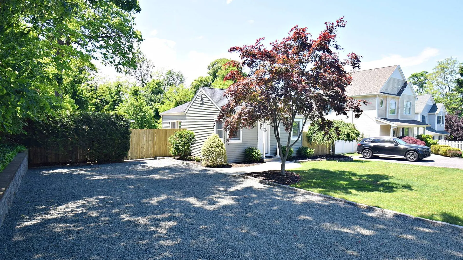 Property at 8 Dorchester Rd, Ronkonkoma, NY 11779 16