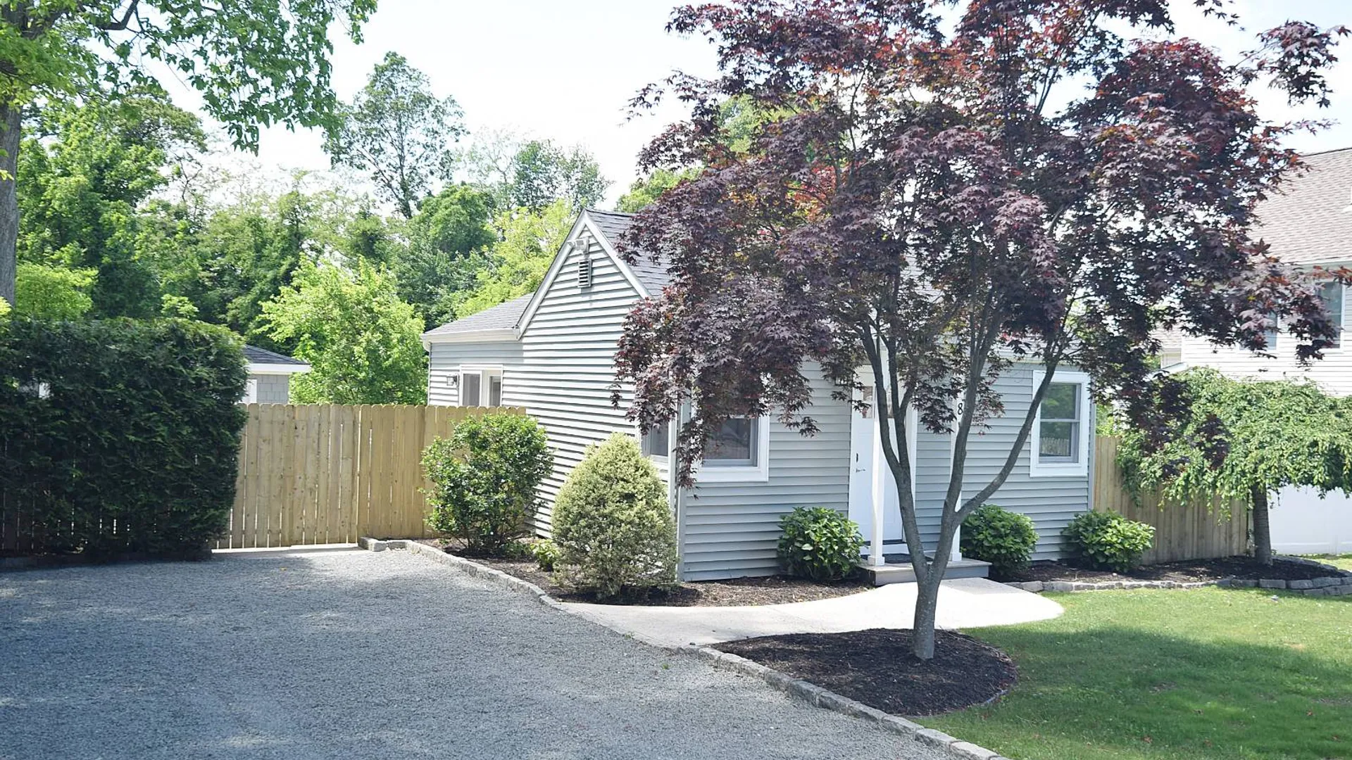 Property at 8 Dorchester Rd, Ronkonkoma, NY 11779 17