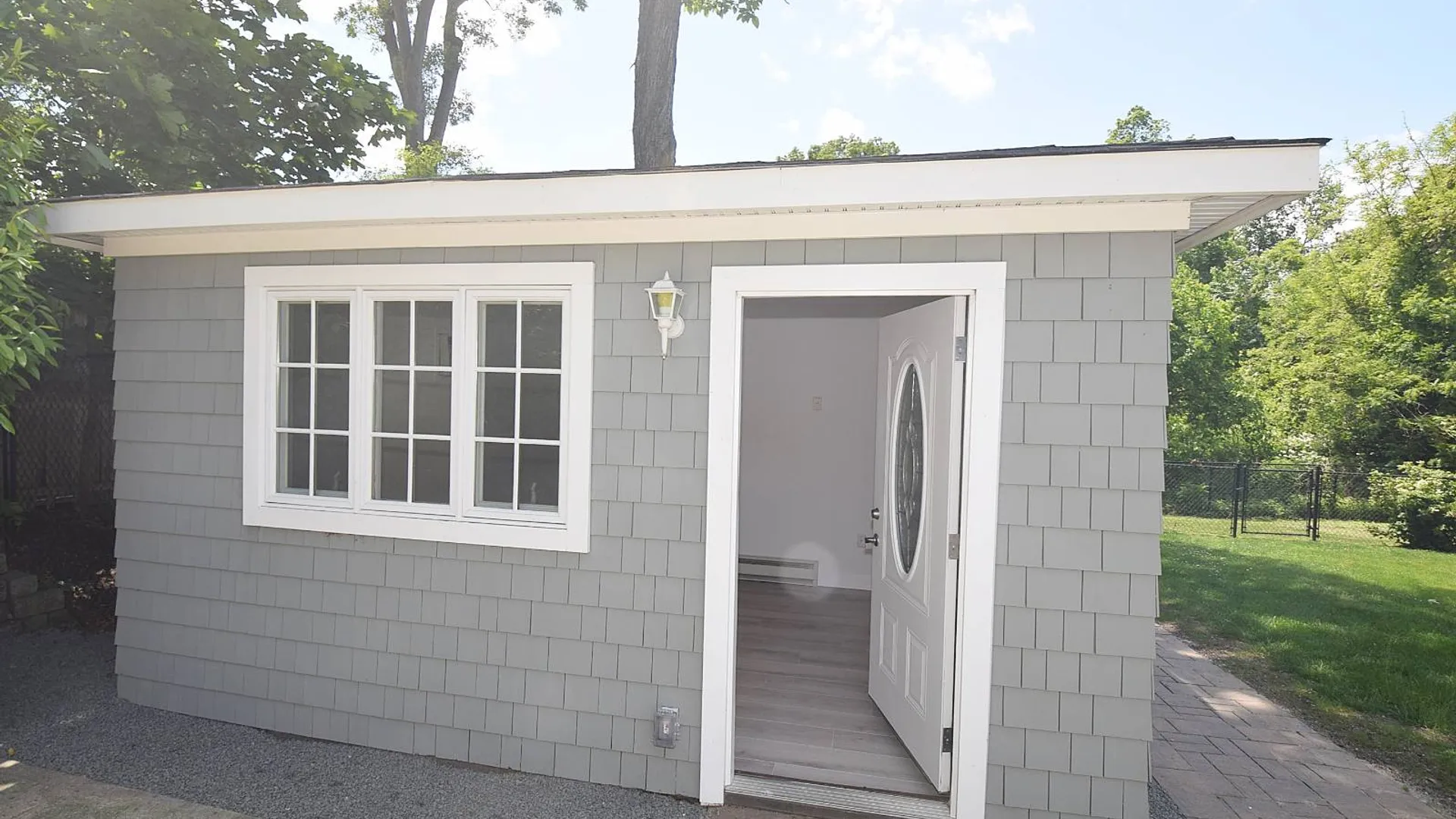 Property at 8 Dorchester Rd, Ronkonkoma, NY 11779 7