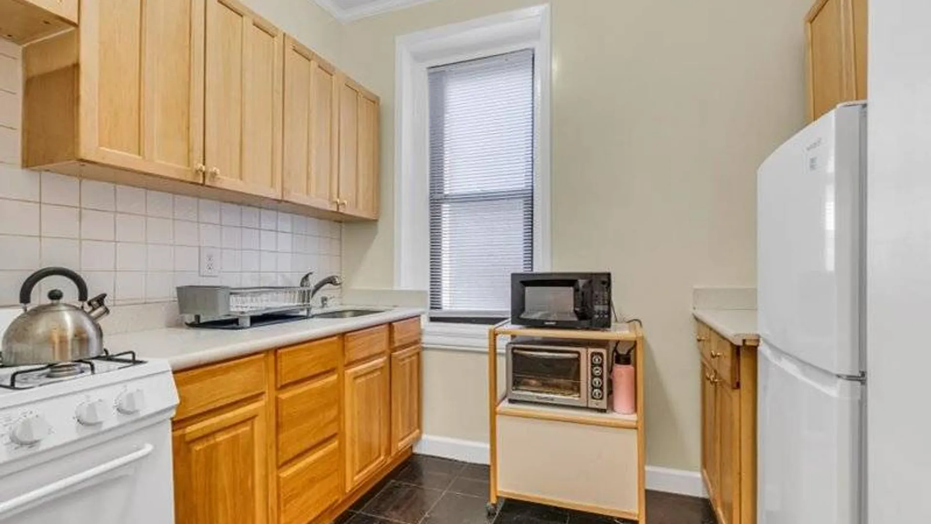 Property at 225 Lincoln Place, Brooklyn, NY 11217 4