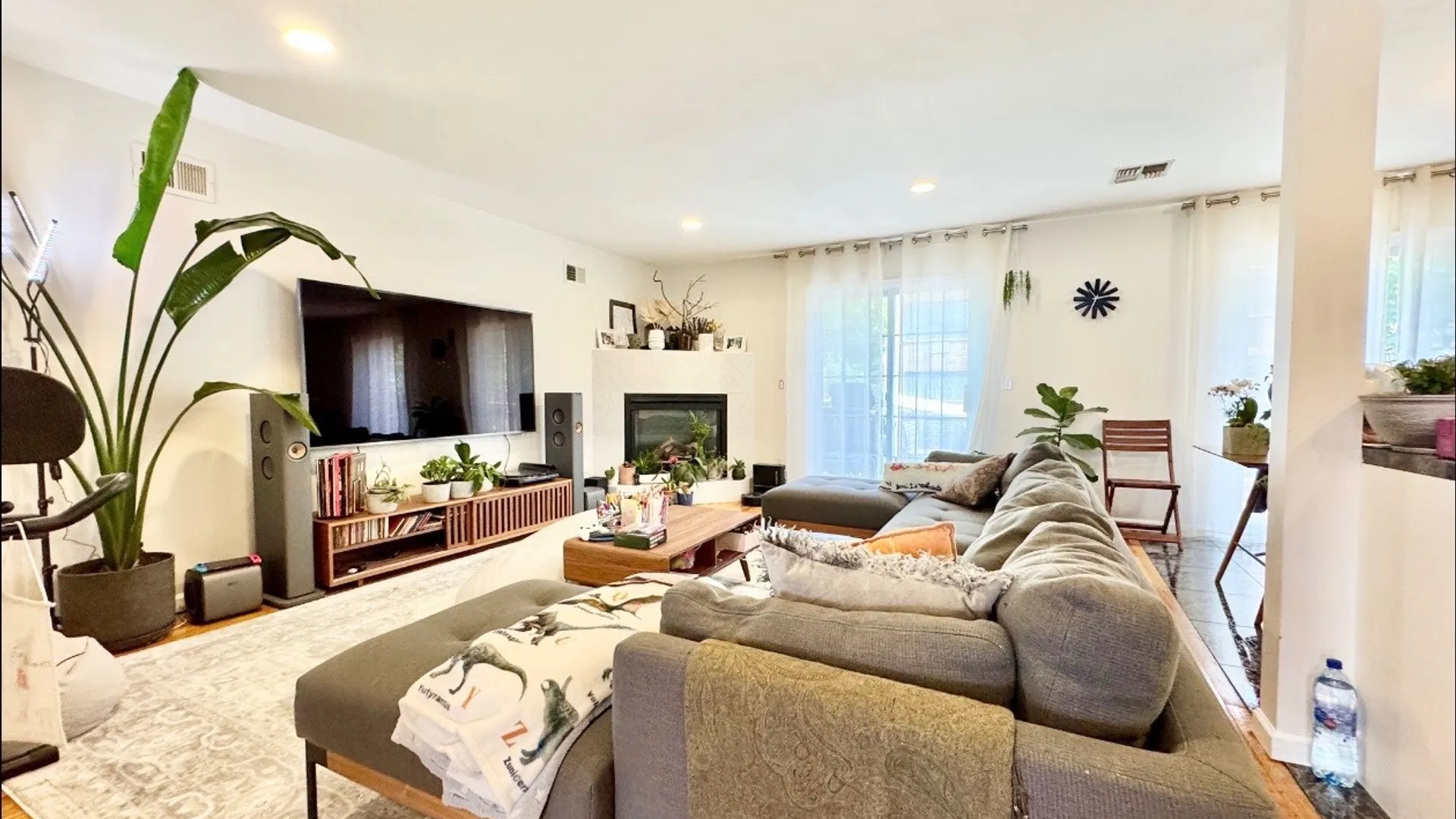 Property at 15 Daniella Ct, Staten Island, NY 10314 8