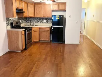 Property at 35 Chesterfield Ln, Staten Island, NY 10314