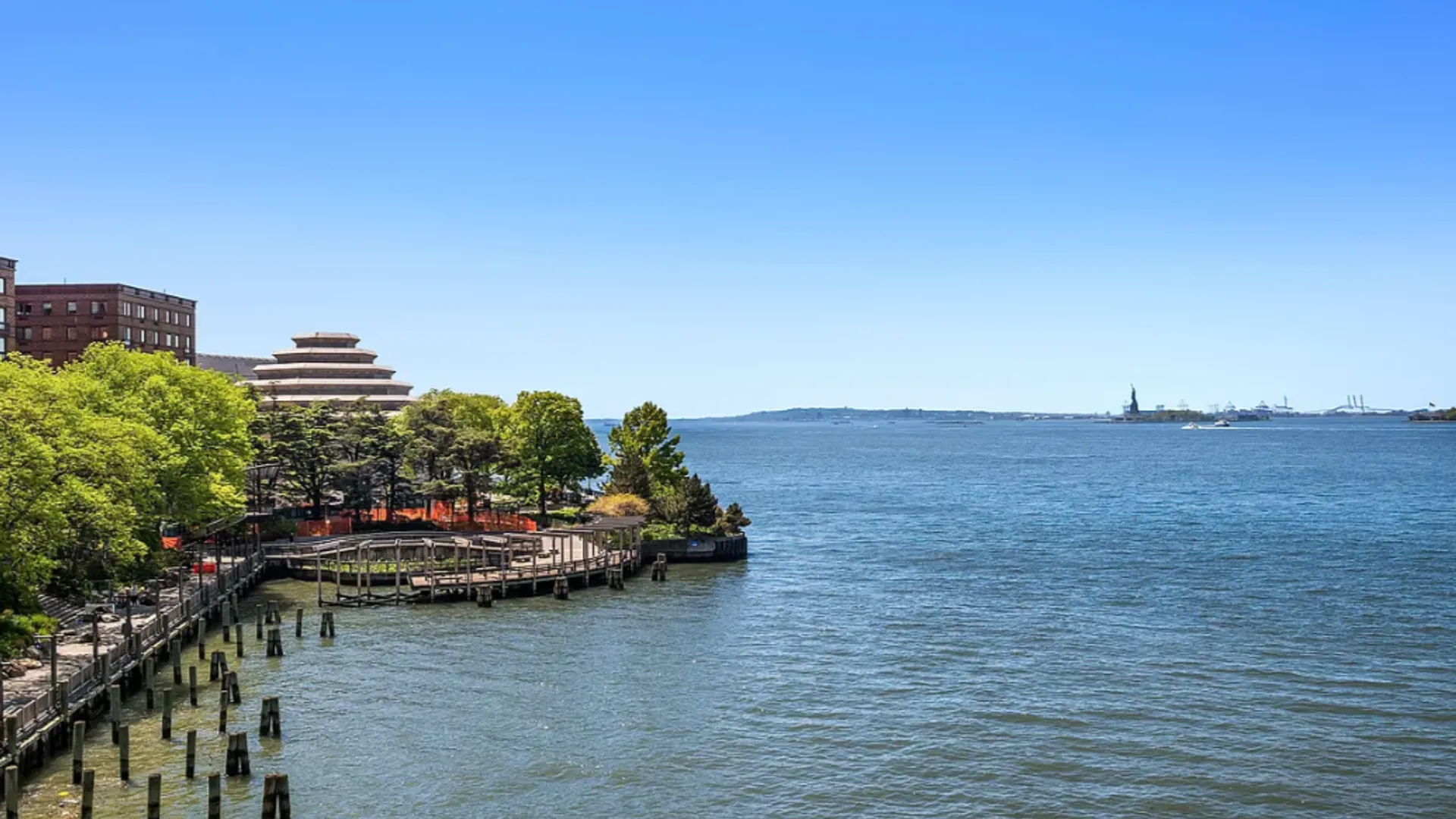 Property at 21 South End Avenue, New York, NY 10280 2