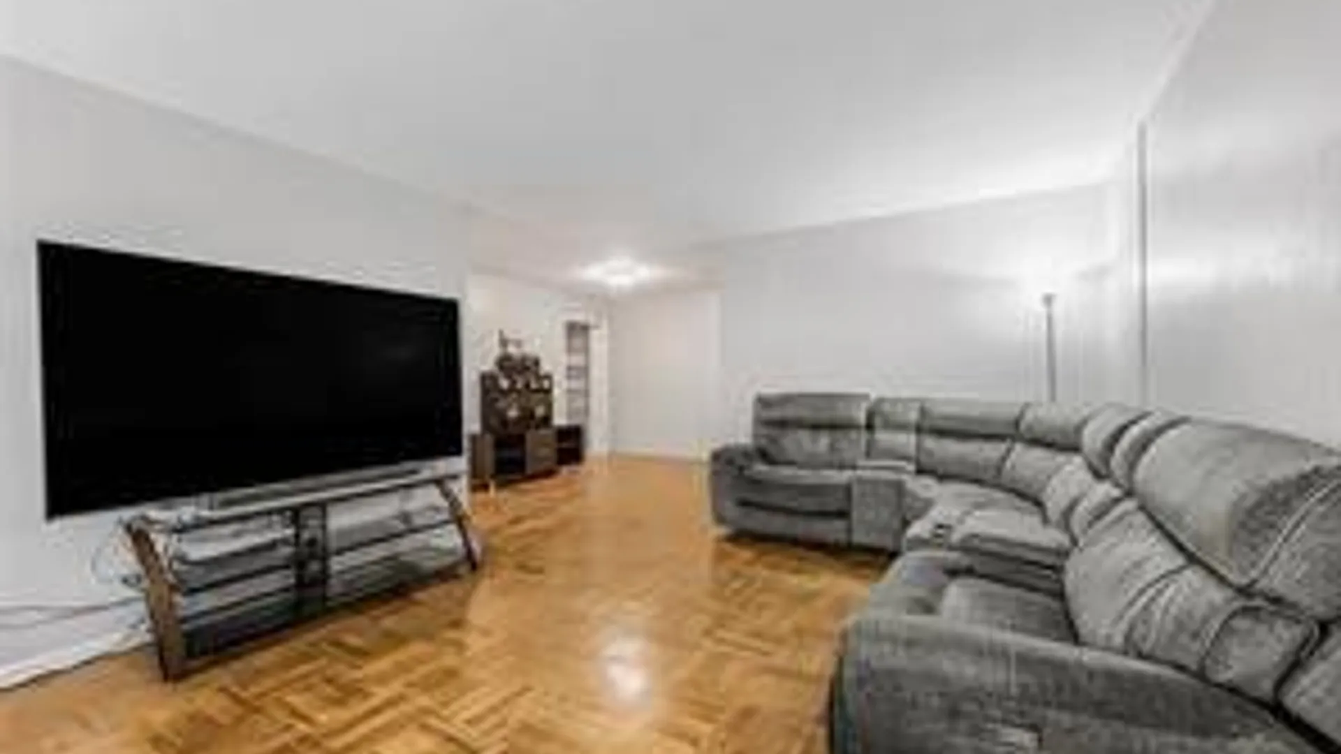 Property at 1234 Midland Avenue, Yonkers, NY 10708 4
