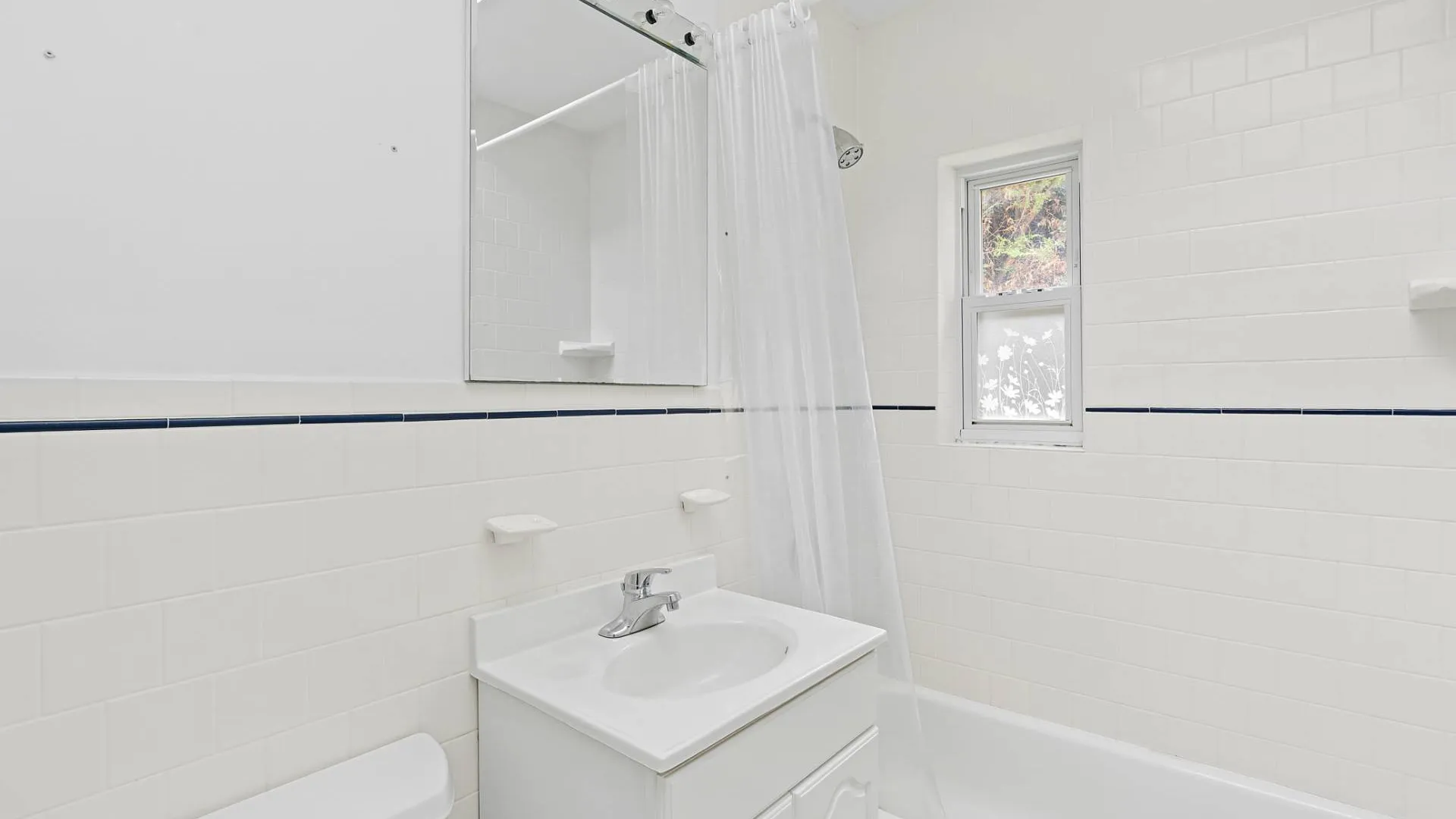 Property at 30 Little Neck Road, Southampton, NY 11968 10