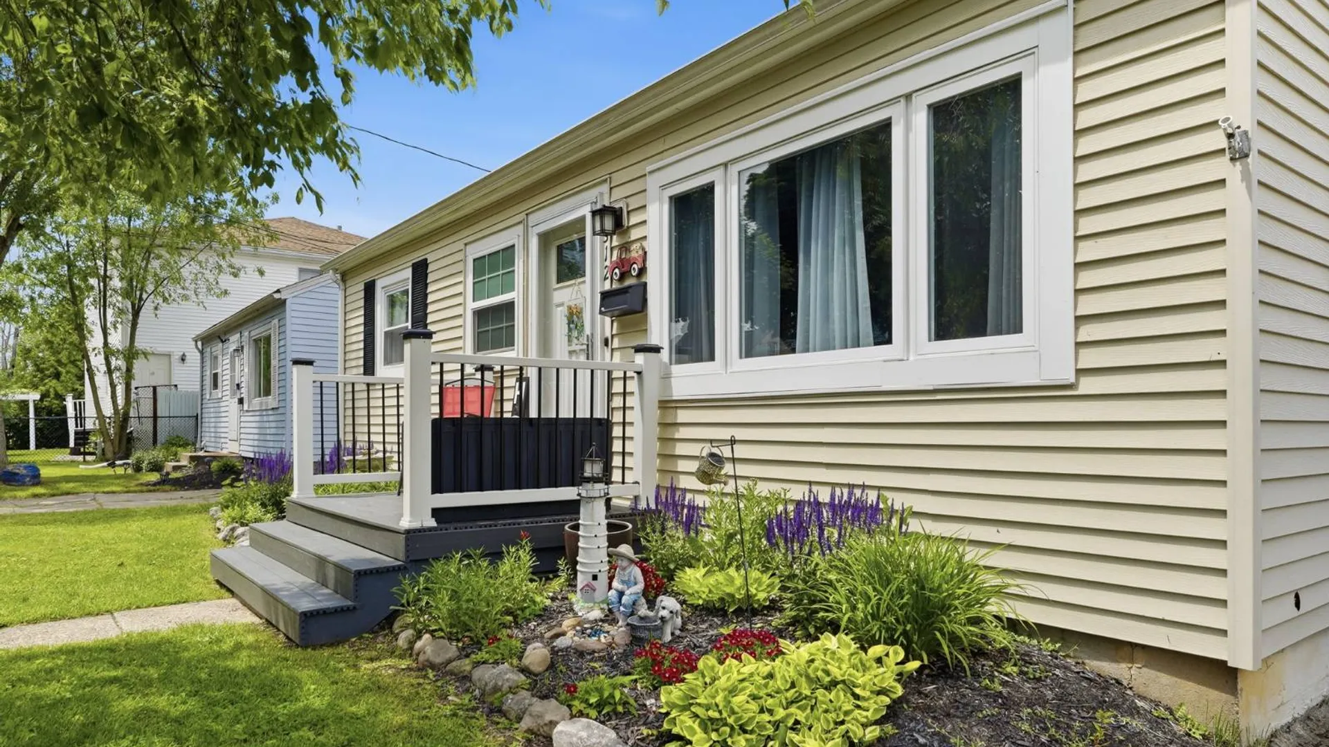 Property at 512 Saint Lawrence Avenue, Buffalo, NY 14216 2