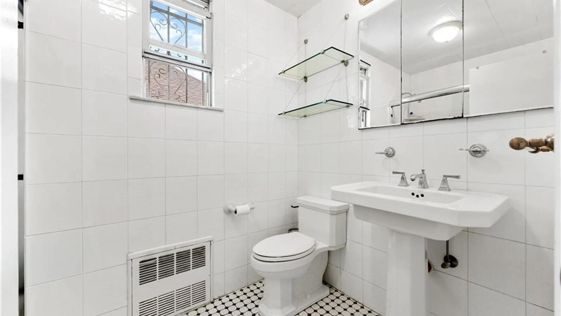 Property at 32 87, Brooklyn, NY 11209 23