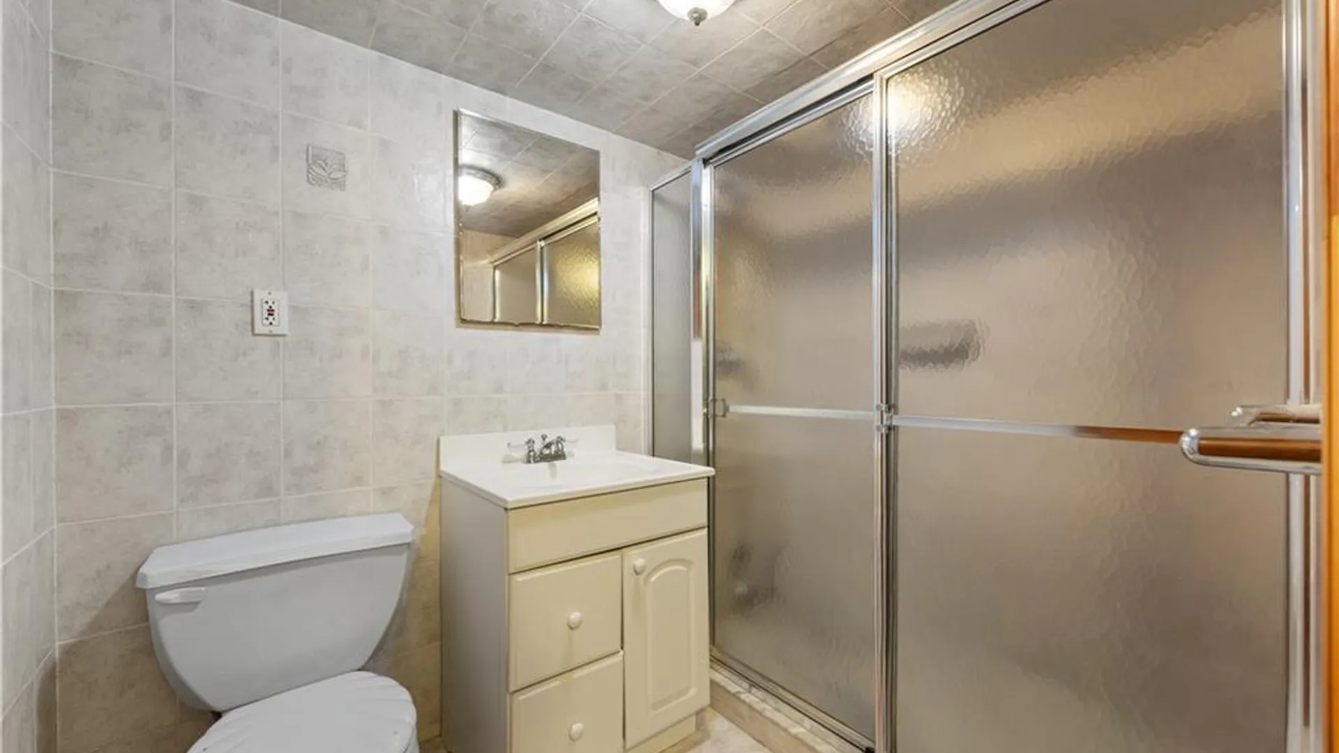 Property at 32 87, Brooklyn, NY 11209 27