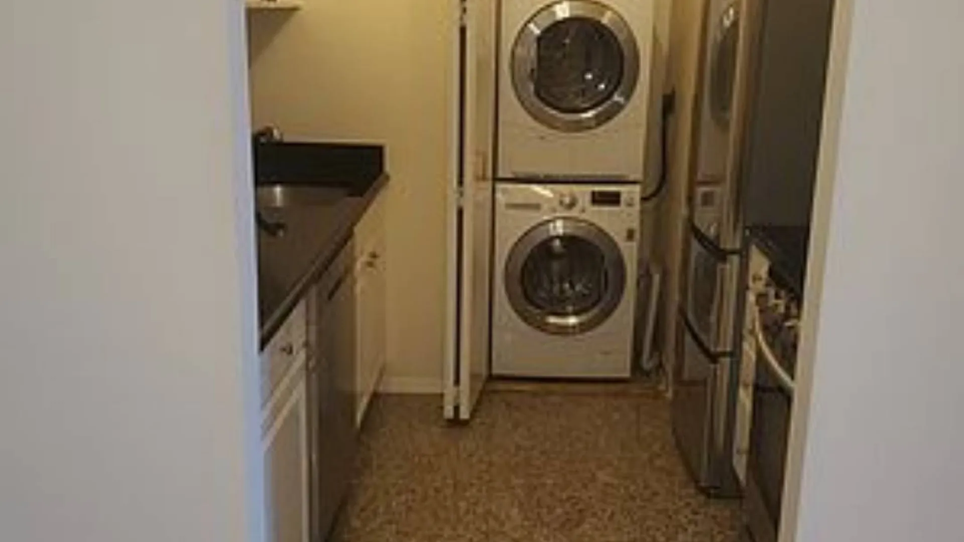 Property at 170 E 87th St, New York, NY 10128 9