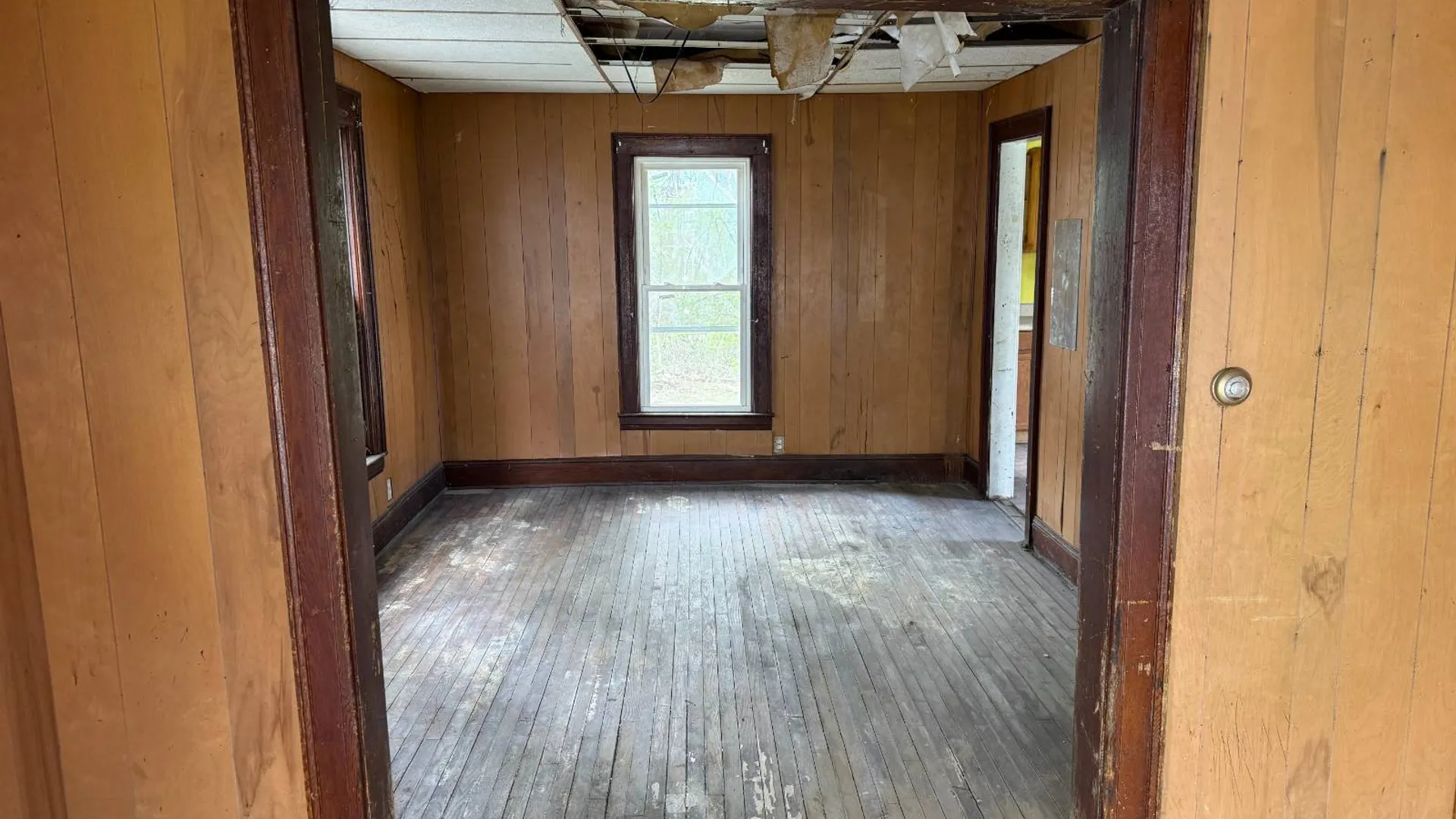 Property at 128 Corning W Ave, Syracuse, NY 13205 12