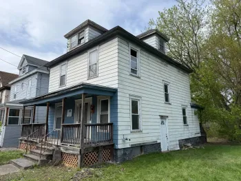 Property at 128 Corning W Ave, Syracuse, NY 13205