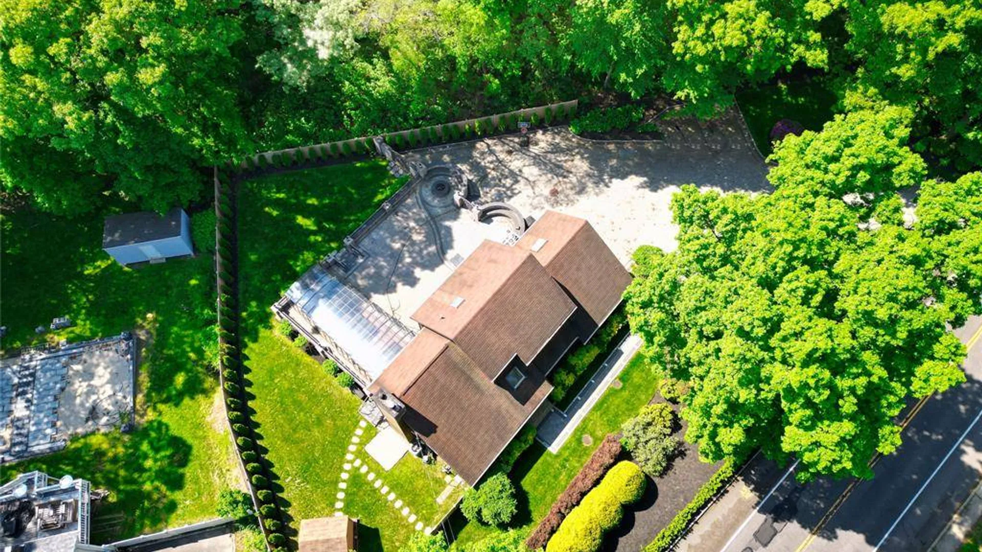 Property at 44 Warner Road, Huntington, NY 11743 5