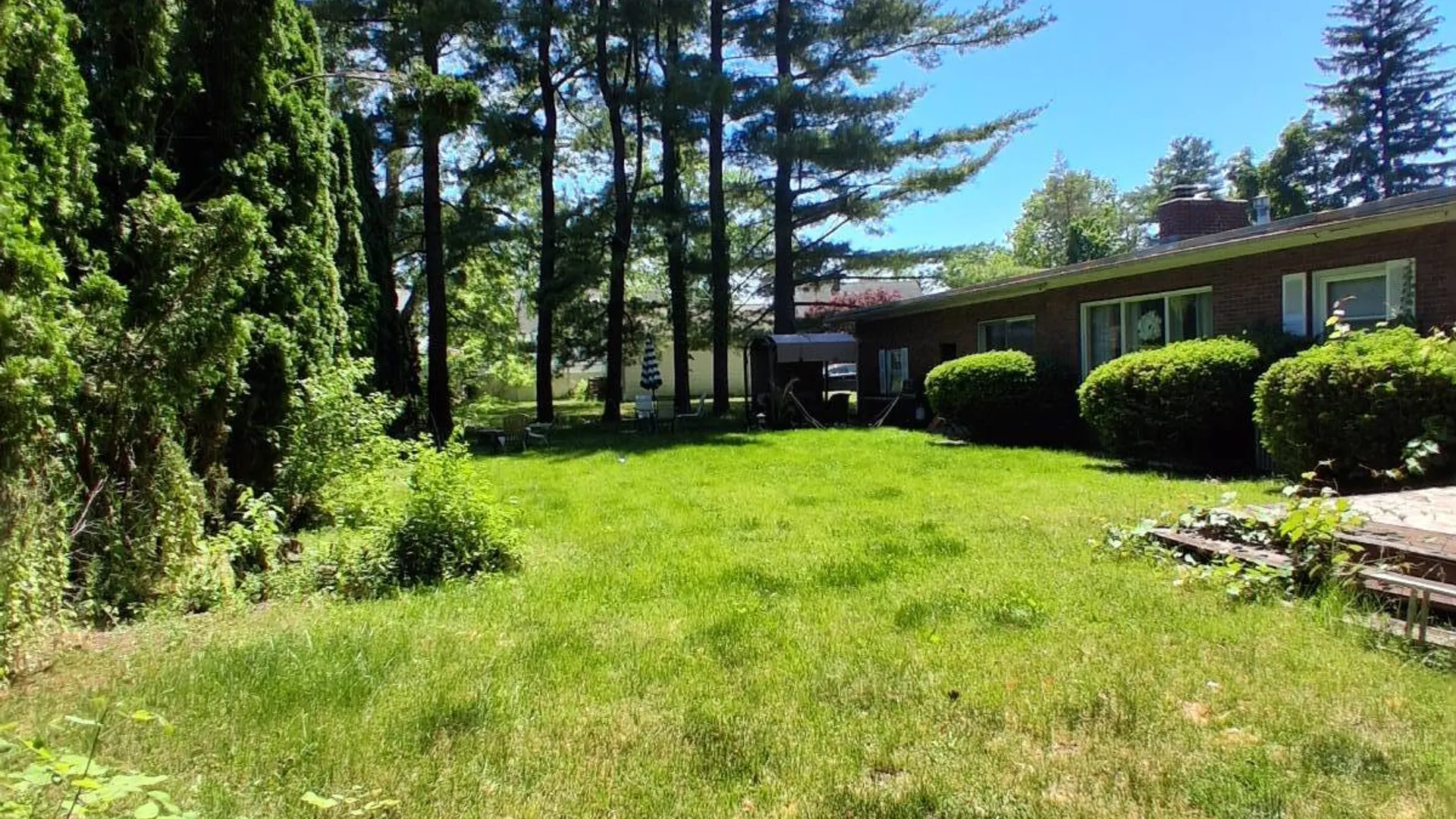 Property at 10 Murray Drive, Glenmont, NY 12077 16
