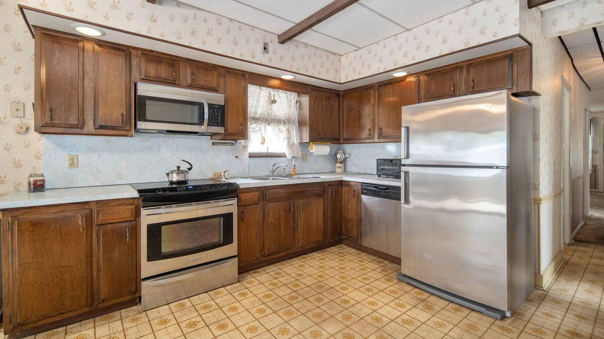 Property at 2021 Cedarlawn Avenue, Rotterdam, NY 12306 20