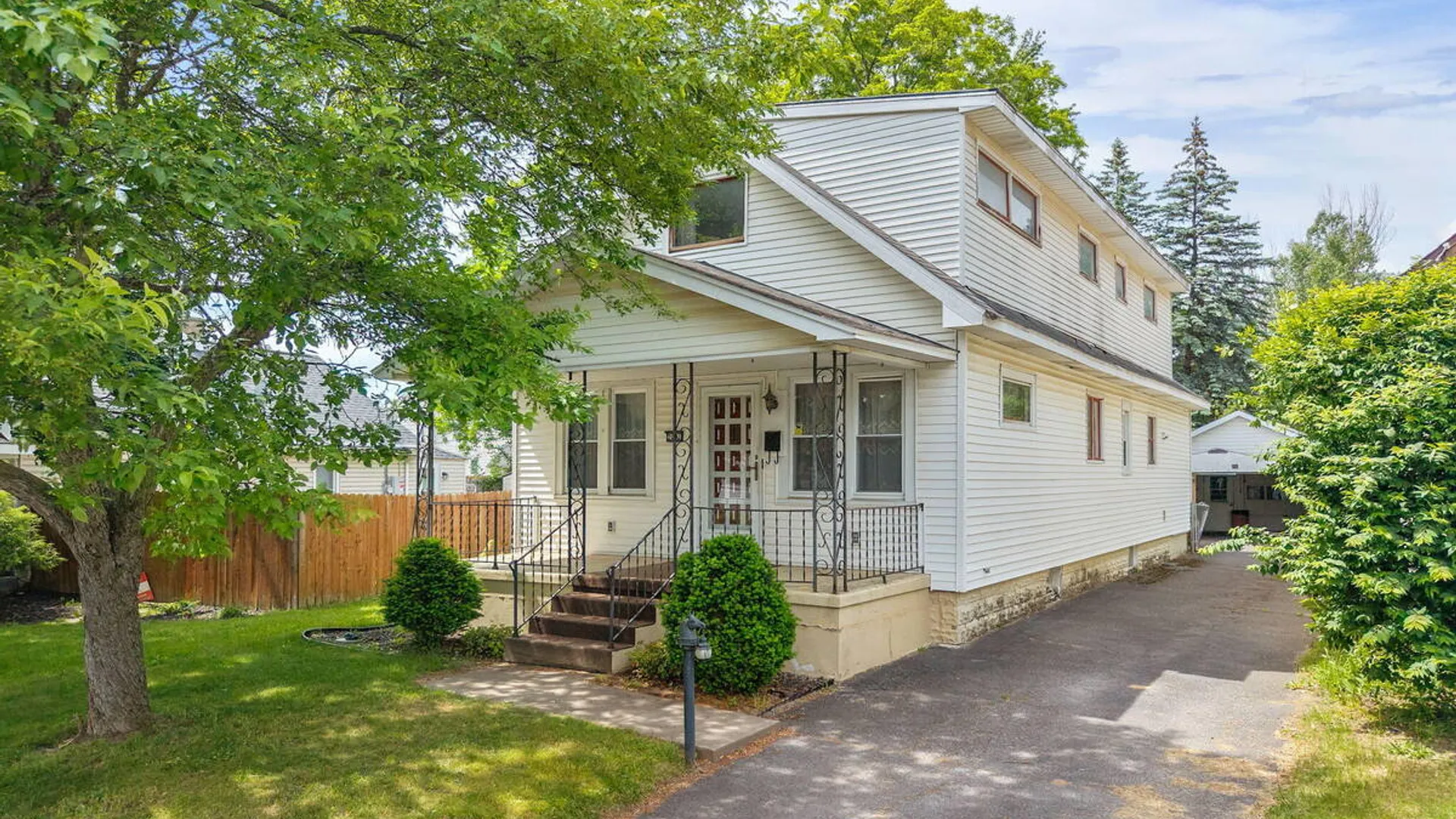 Property at 2021 Cedarlawn Avenue, Rotterdam, NY 12306 3