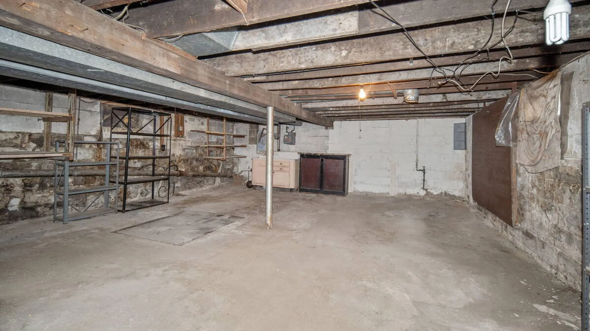 Property at 2021 Cedarlawn Avenue, Rotterdam, NY 12306 44