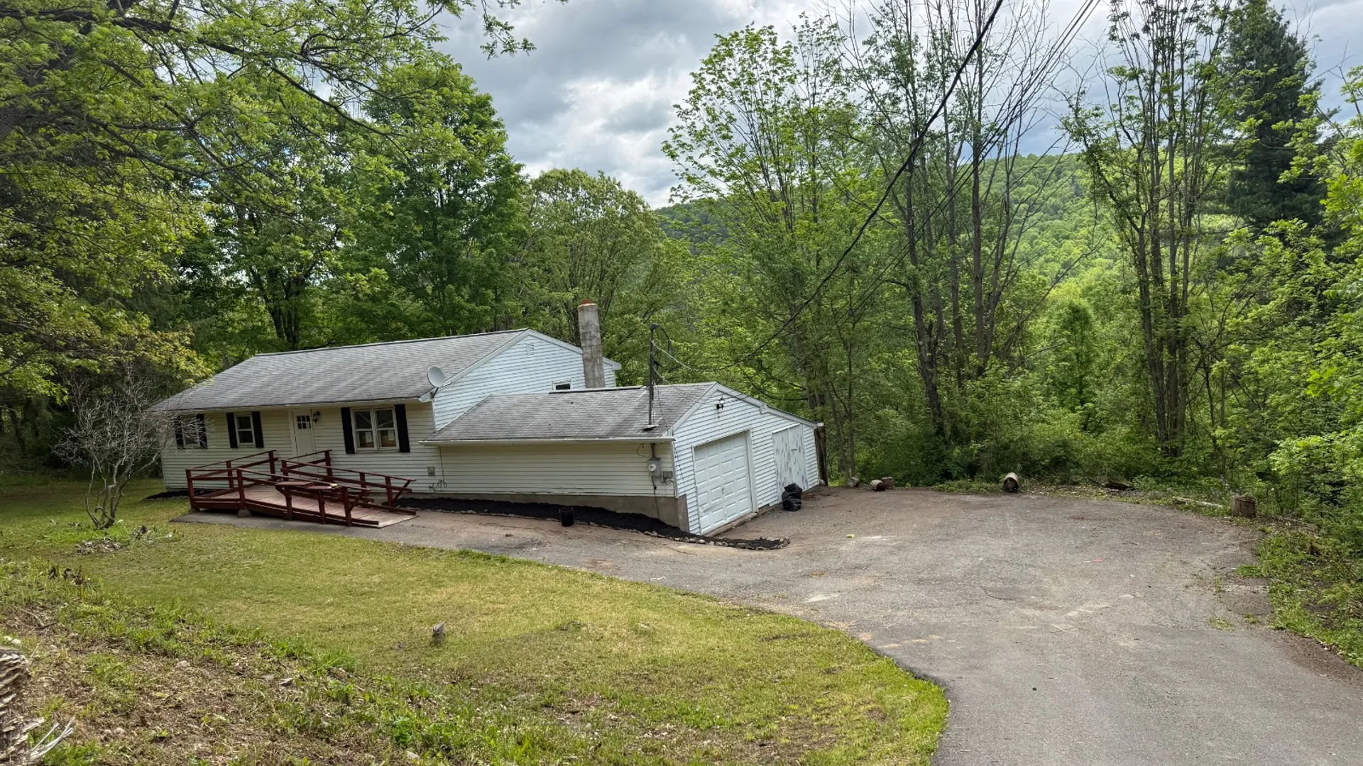Property at 306 Colesville Rd, Binghamton, NY 13904 2