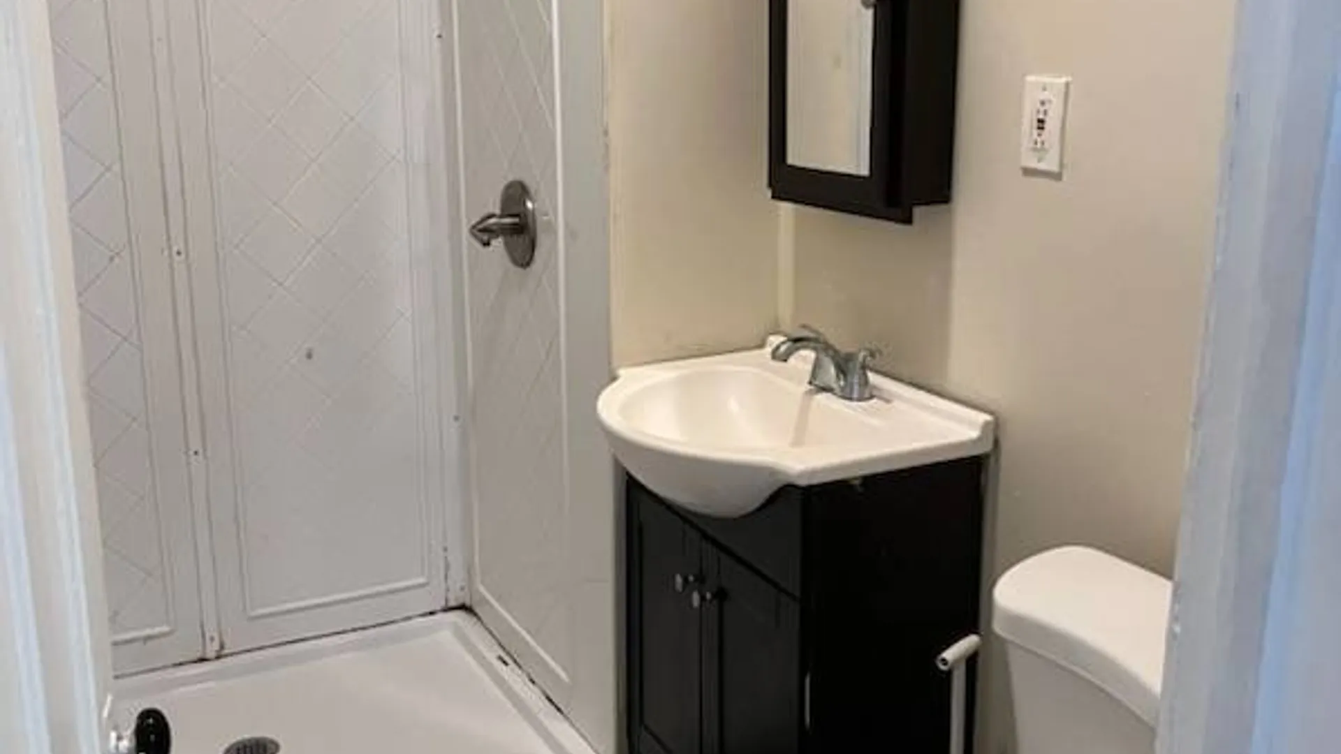 Property at 358 4th St, Troy, NY 12180 6