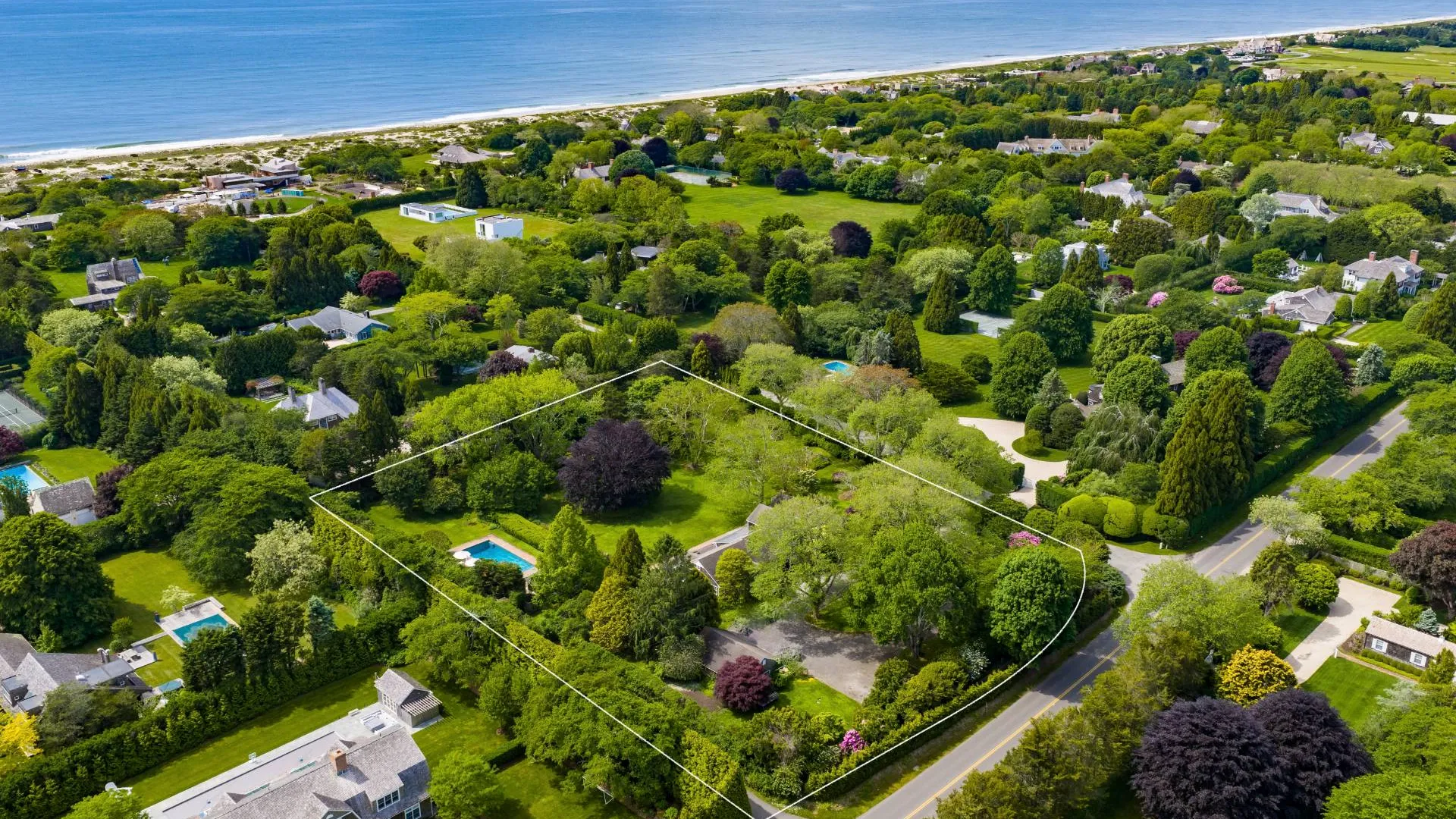 Property at 5 Spaeth Lane, East Hampton, NY 11937 2