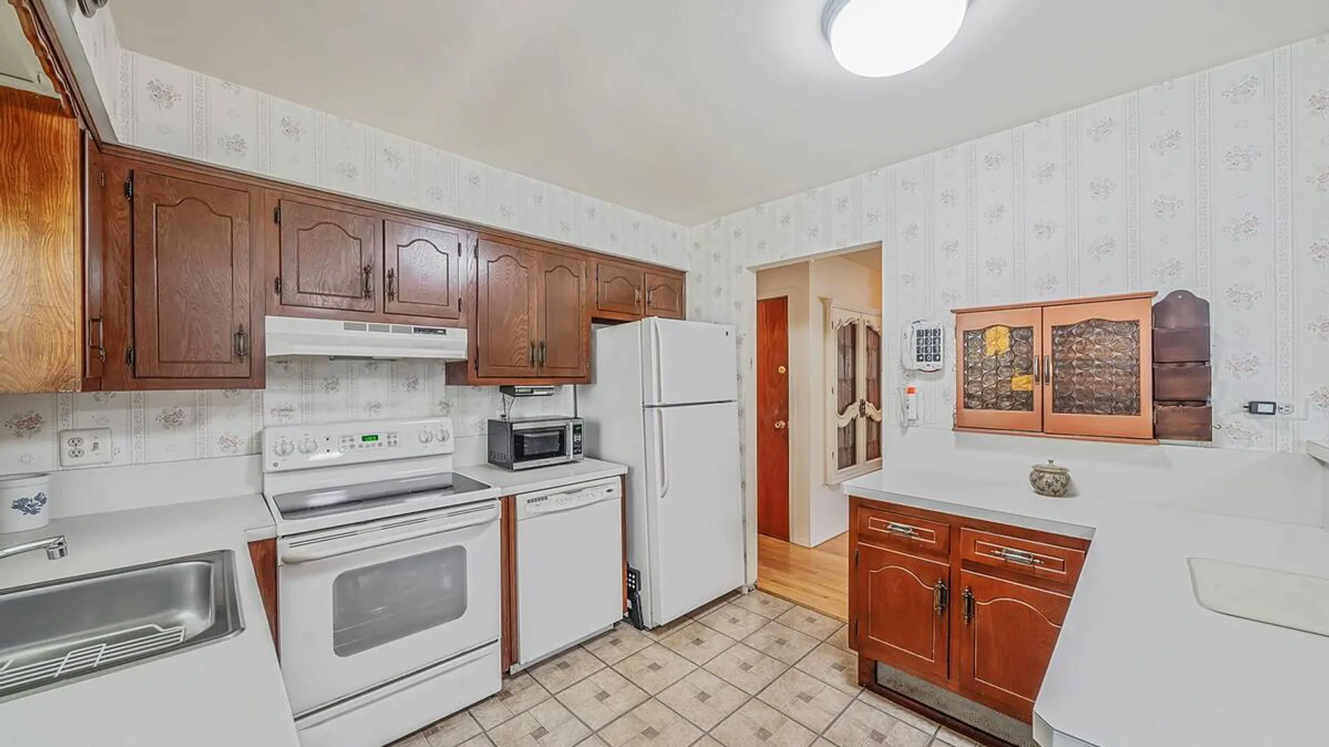 Property at 66 Henry Avenue, Babylon, NY 11702 17