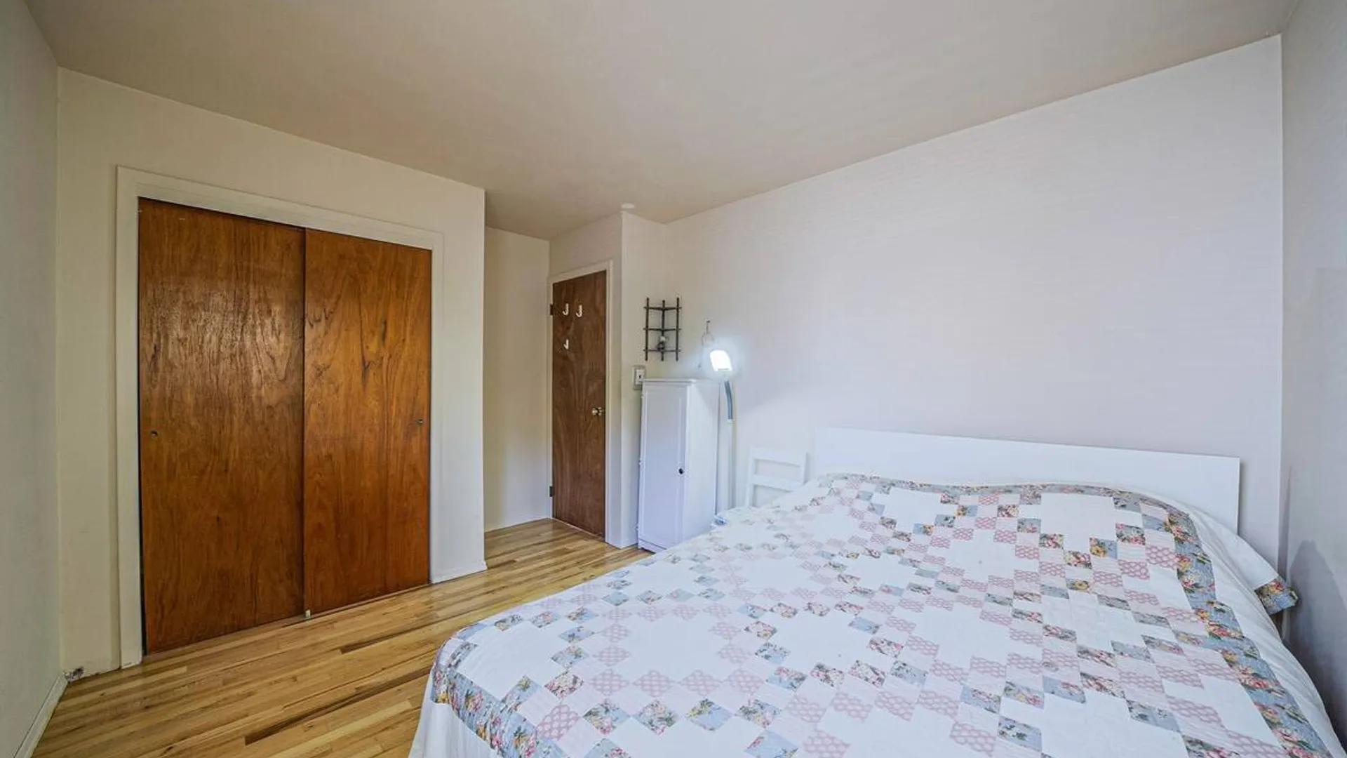 Property at 66 Henry Avenue, Babylon, NY 11702 25