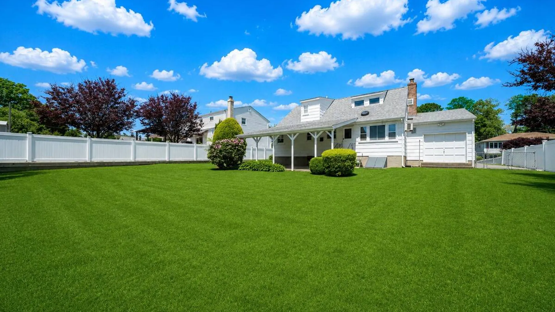 Property at 66 Henry Avenue, Babylon, NY 11702 9
